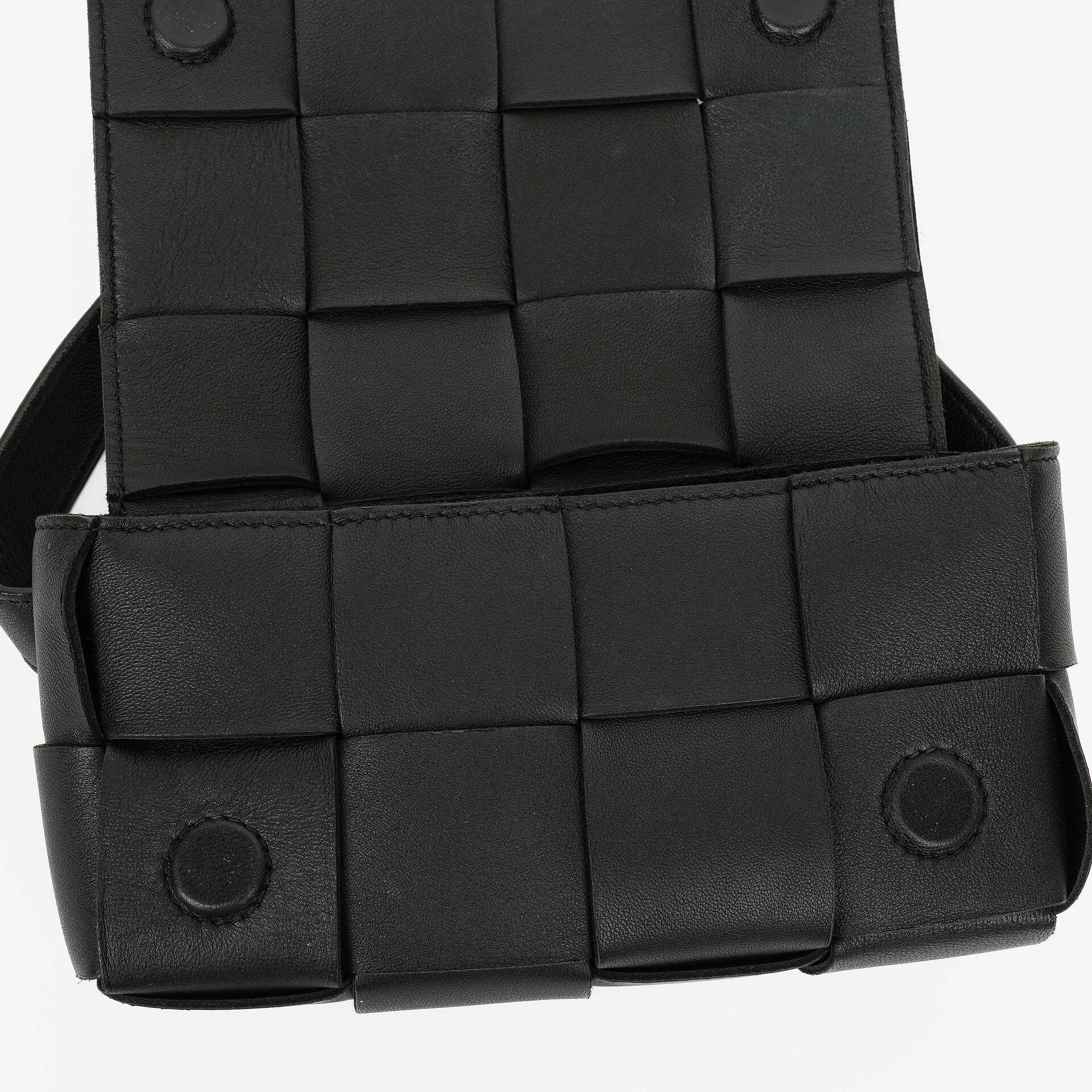 Bottega Veneta Schwarze Nappa Intreccio The Belt Cassette Umhängetasche