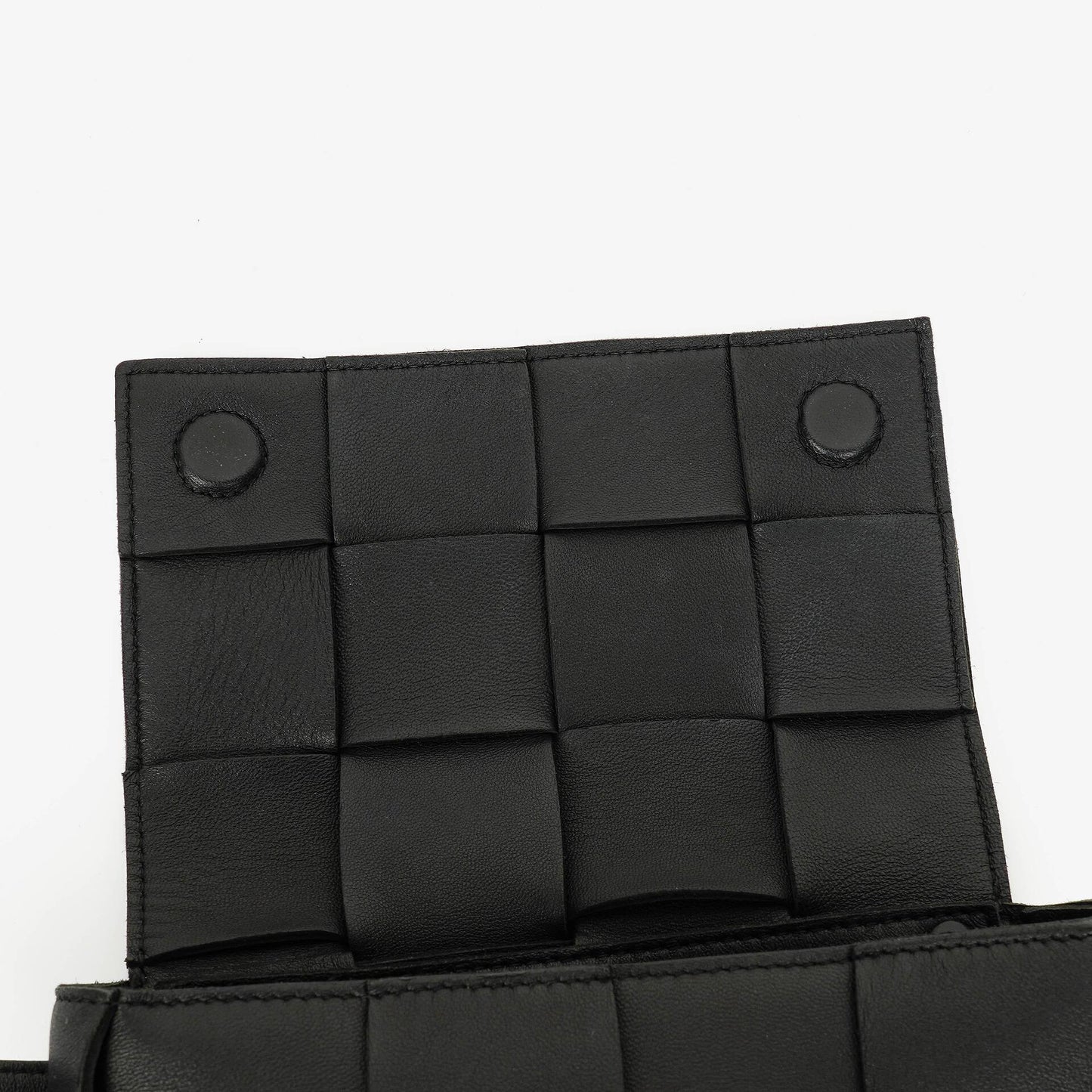 Bottega Veneta Schwarze Nappa Intreccio The Belt Cassette Umhängetasche