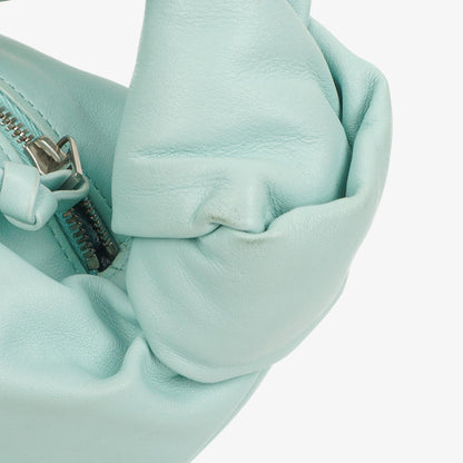Bottega Veneta Double Knot Clutch aus blauem Leder