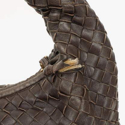 Bottega Veneta Medium Veneta Hobo Tasche aus braunem Nappa Intrecciato Leder
