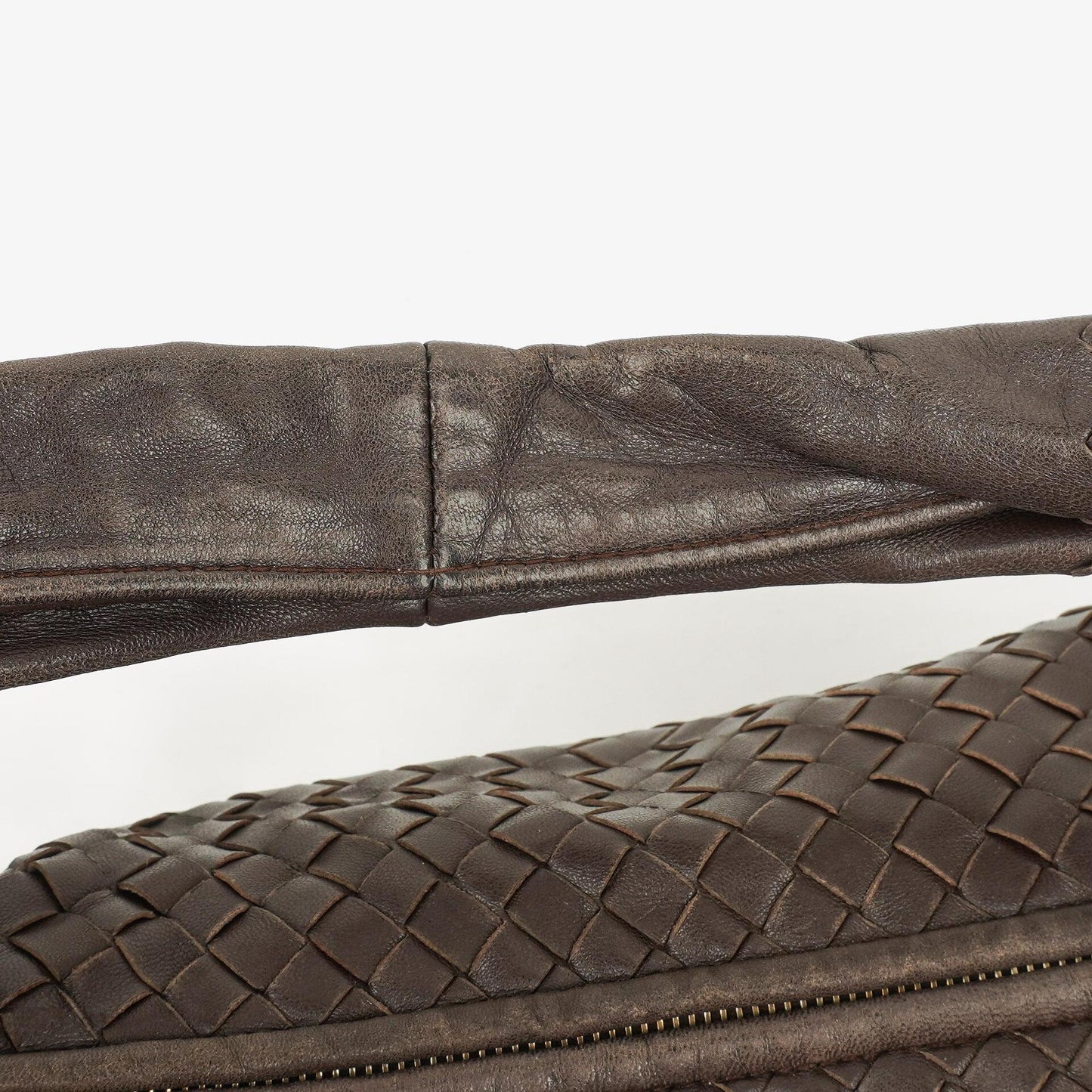 Bottega Veneta Medium Veneta Hobo Tasche aus braunem Nappa Intrecciato Leder