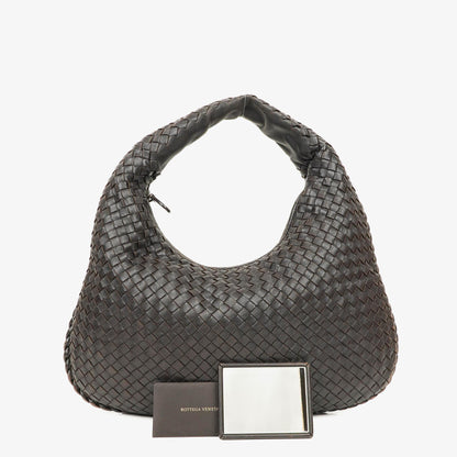 Bottega Veneta Medium Veneta Hobo Tasche aus braunem Nappa Intrecciato