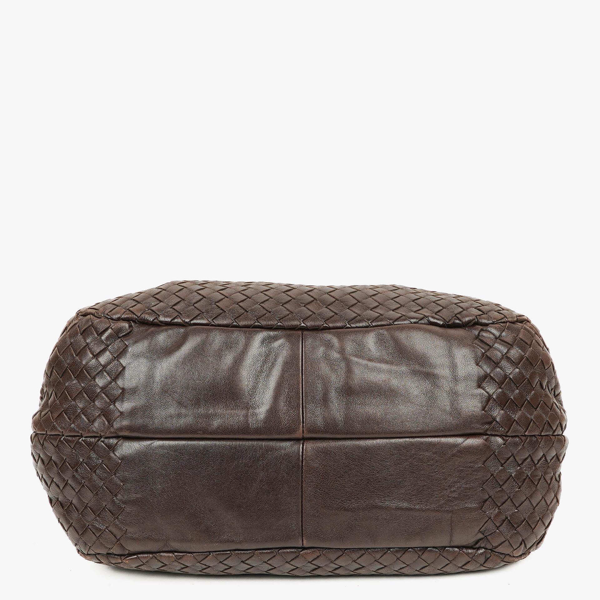 Bottega Veneta Campana Hobo Tasche aus braunem Intrecciato Nappa