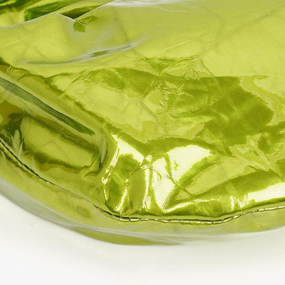 Bottega Veneta Mini Jodie Tasche aus chlorophyllfarbenem Metallic-Crushed-Kalbsleder