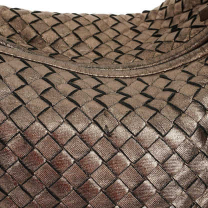 Bottega Veneta Large Veneta Hobo Bag aus Chrom Metallic Nappa Intrecciato