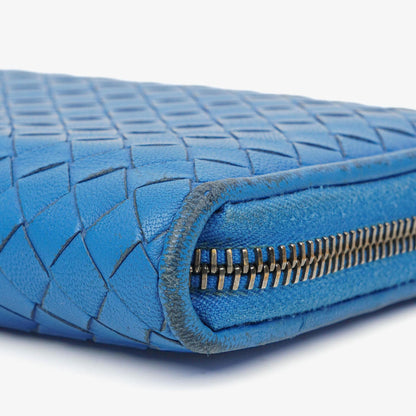 Bottega Veneta Continental Geldbörse aus blauem Intrecciato-Leder