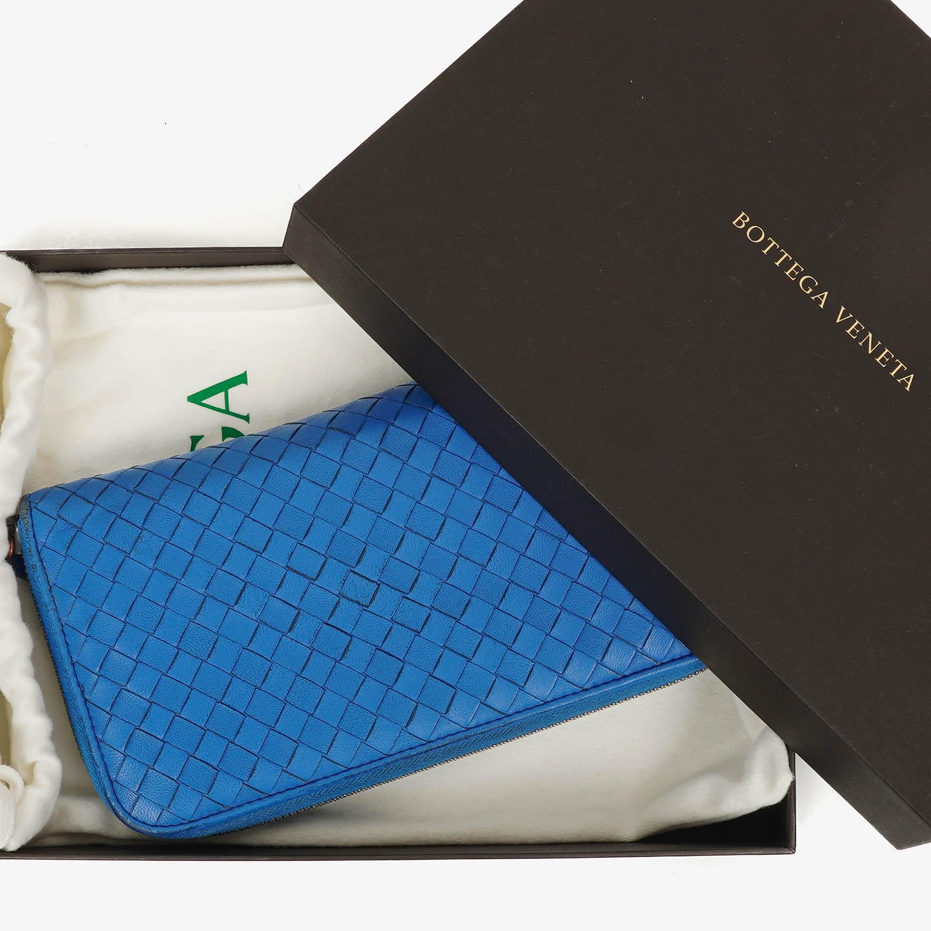 Bottega Veneta Continental Geldbörse aus blauem Intrecciato-Leder