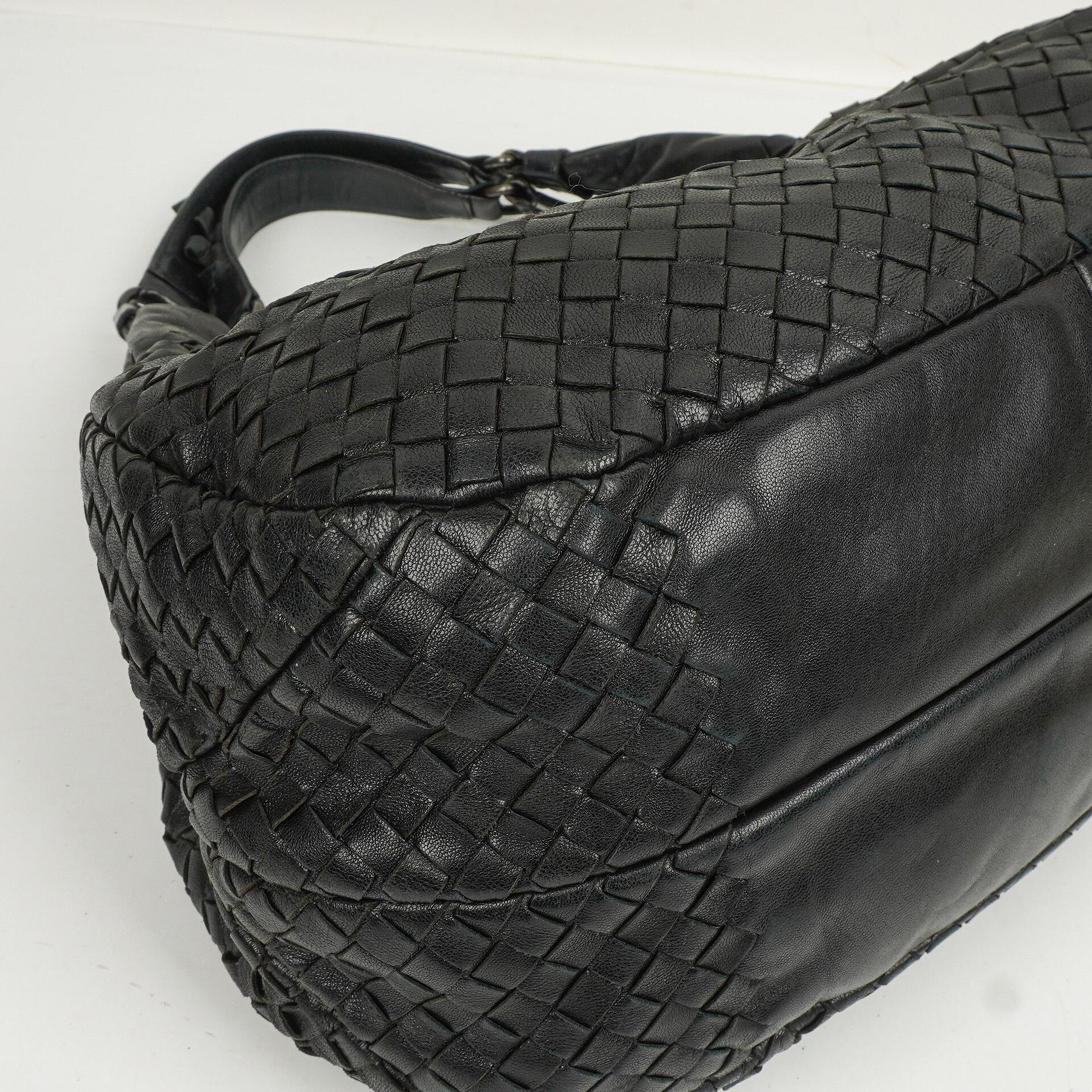 Bottega Veneta Intrecciato Campana Schwarze Hobo Tasche