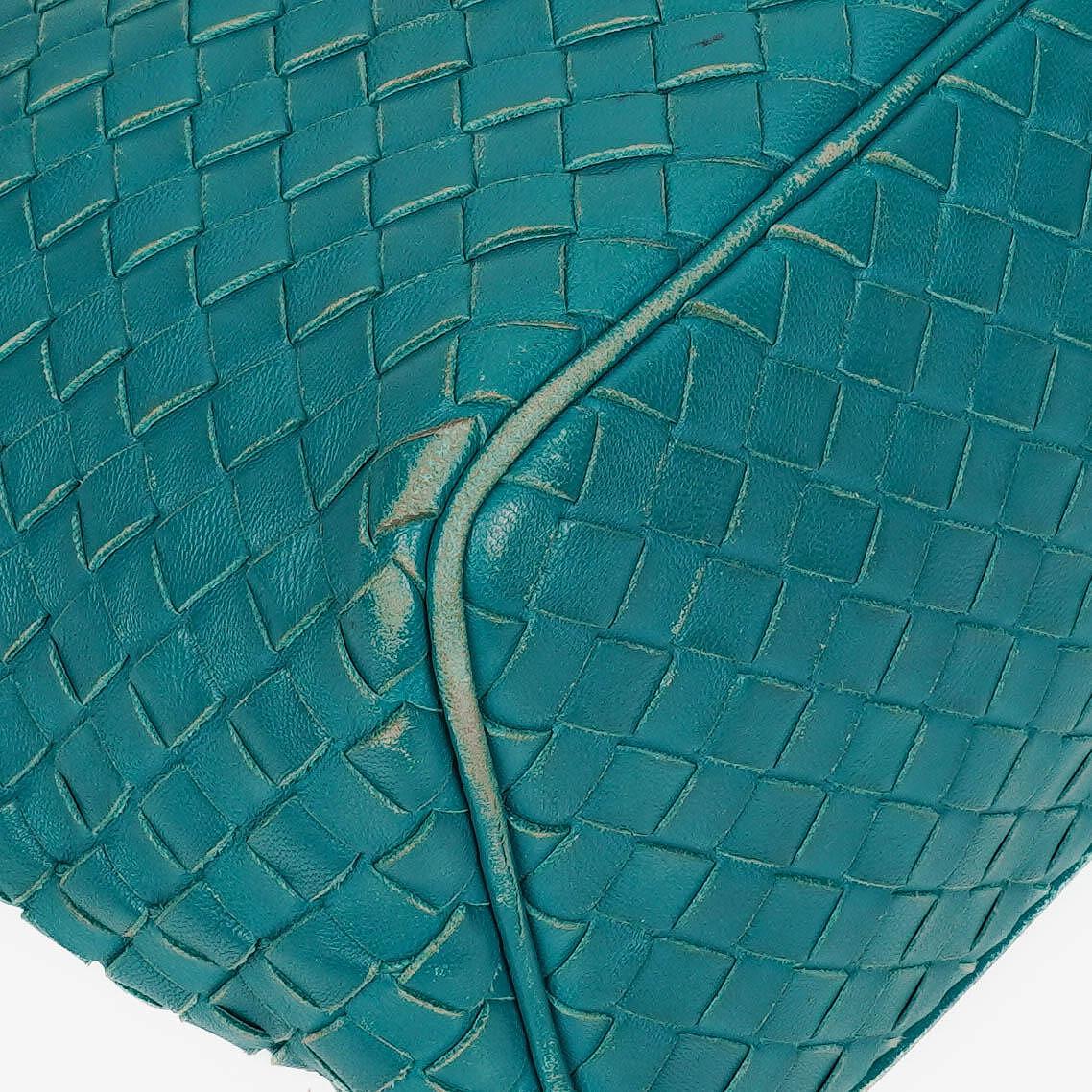 Bottega Veneta kleine Schultertasche aus Intrecciato-Leder