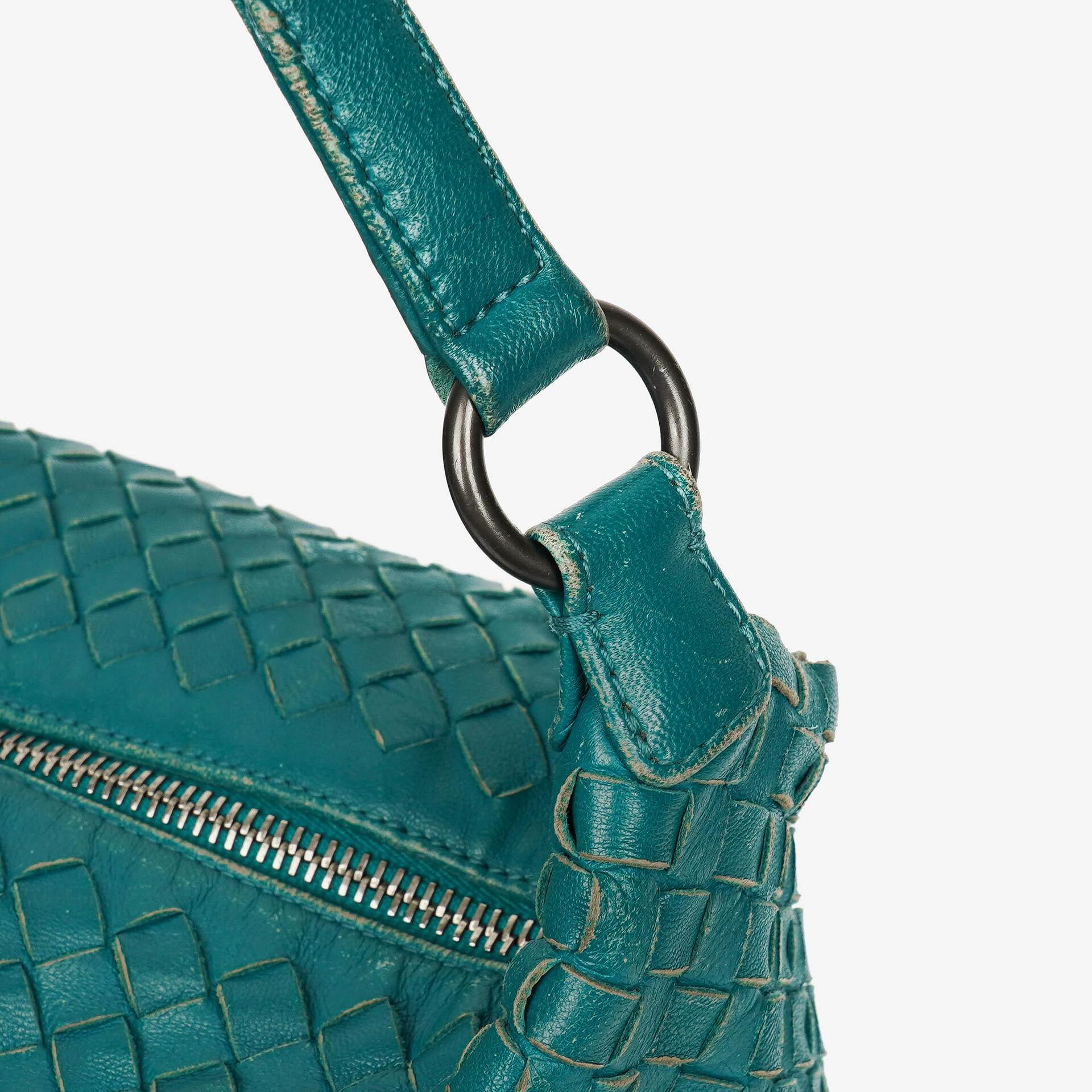 Bottega Veneta kleine Schultertasche aus Intrecciato-Leder