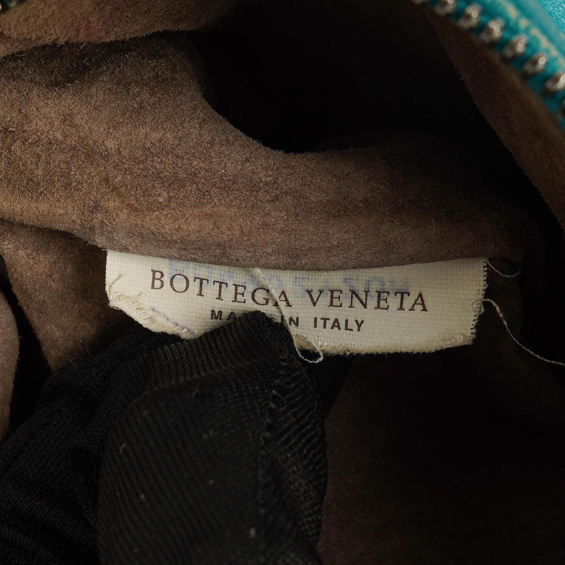 Bottega Veneta kleine Schultertasche aus Intrecciato-Leder