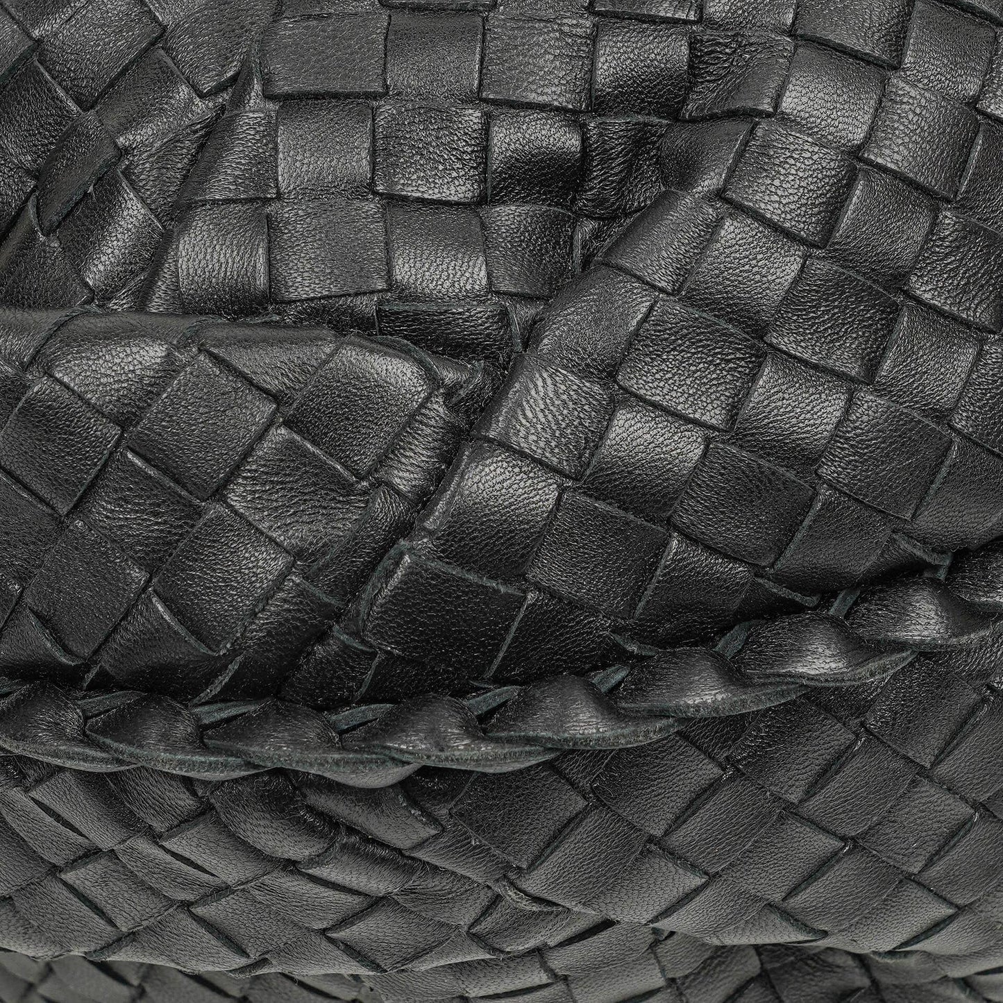 Bottega Veneta Große Belly Veneta Hobo-Tasche aus schwarzem Intrecciato-Nappaleder