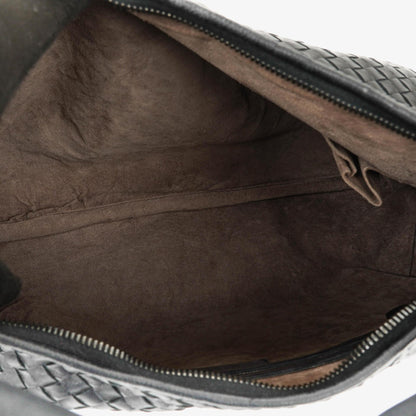 Bottega Veneta Große Belly Veneta Hobo-Tasche aus schwarzem Intrecciato-Nappaleder