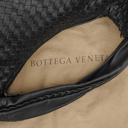 Bottega Veneta Große Belly Veneta Hobo-Tasche aus schwarzem Intrecciato-Nappaleder