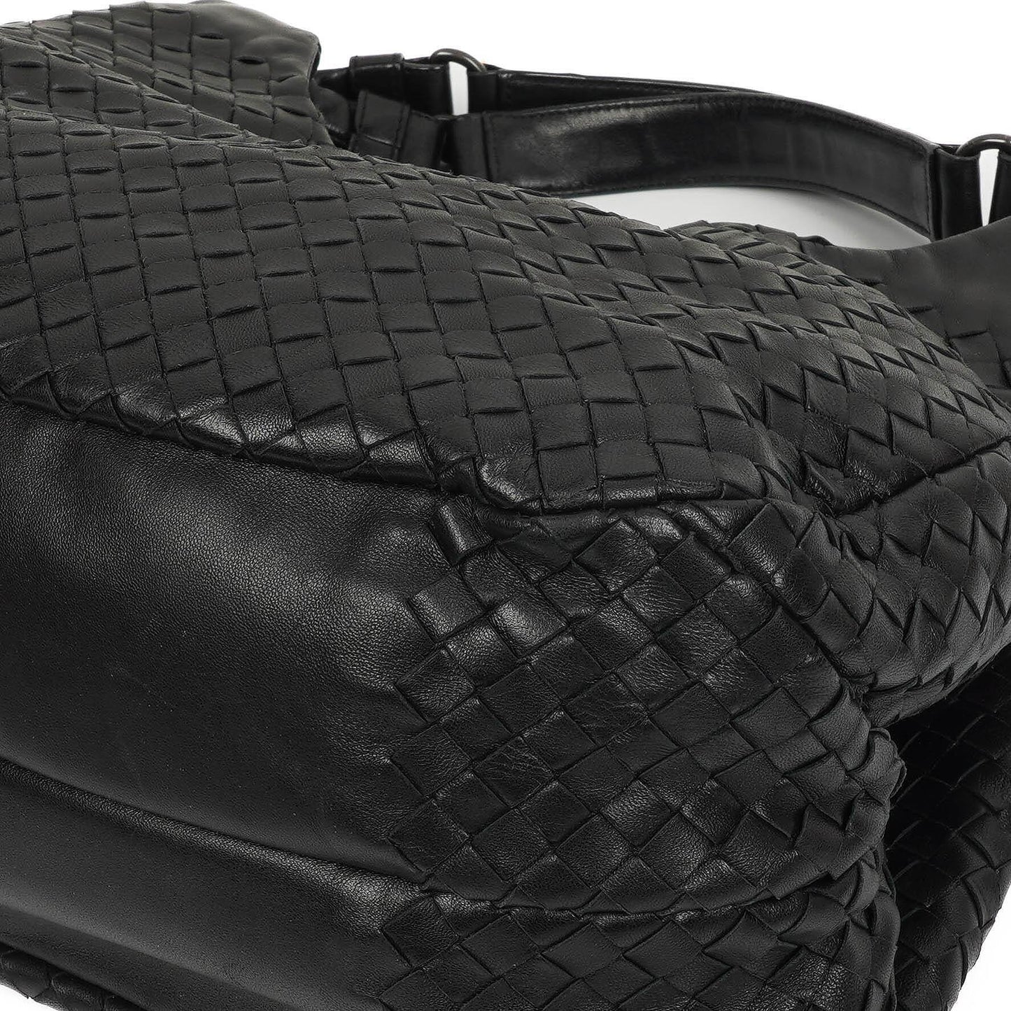 Bottega Veneta mittelgroße Campana Hobo Tasche aus schwarzem Nappa Intrecciato