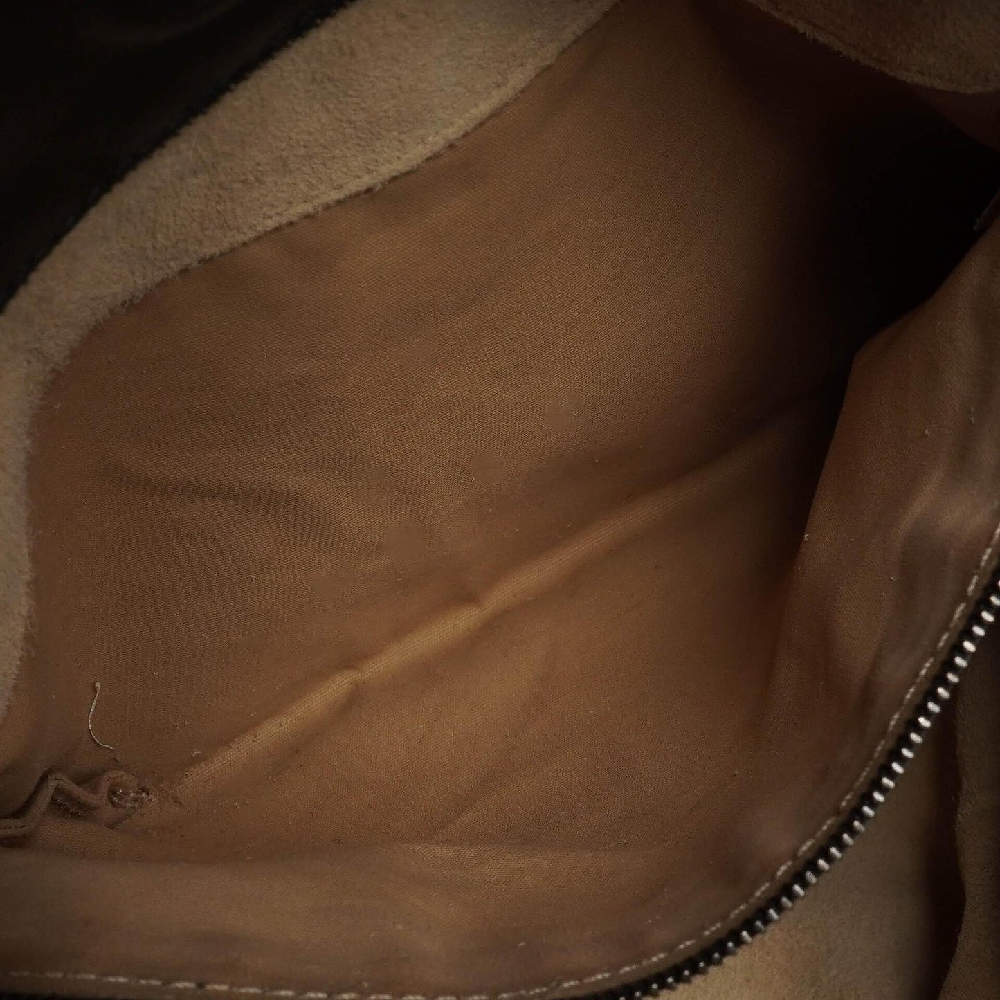 Bottega Veneta mittelgroße Campana Hobo Tasche aus schwarzem Nappa Intrecciato