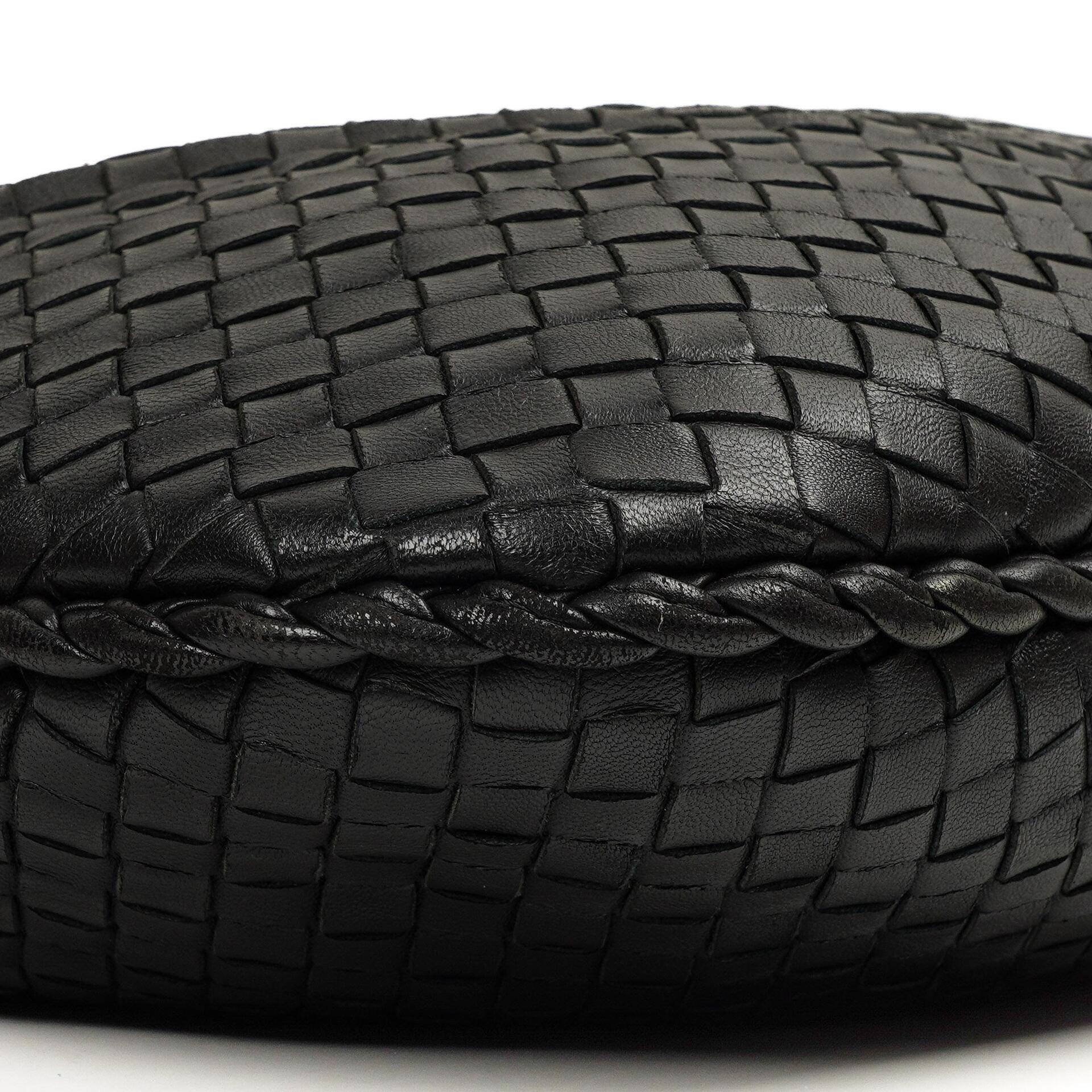 Bottega Veneta Medium Veneta Schwarzes Nappa Intrecciato Hobo Bag
