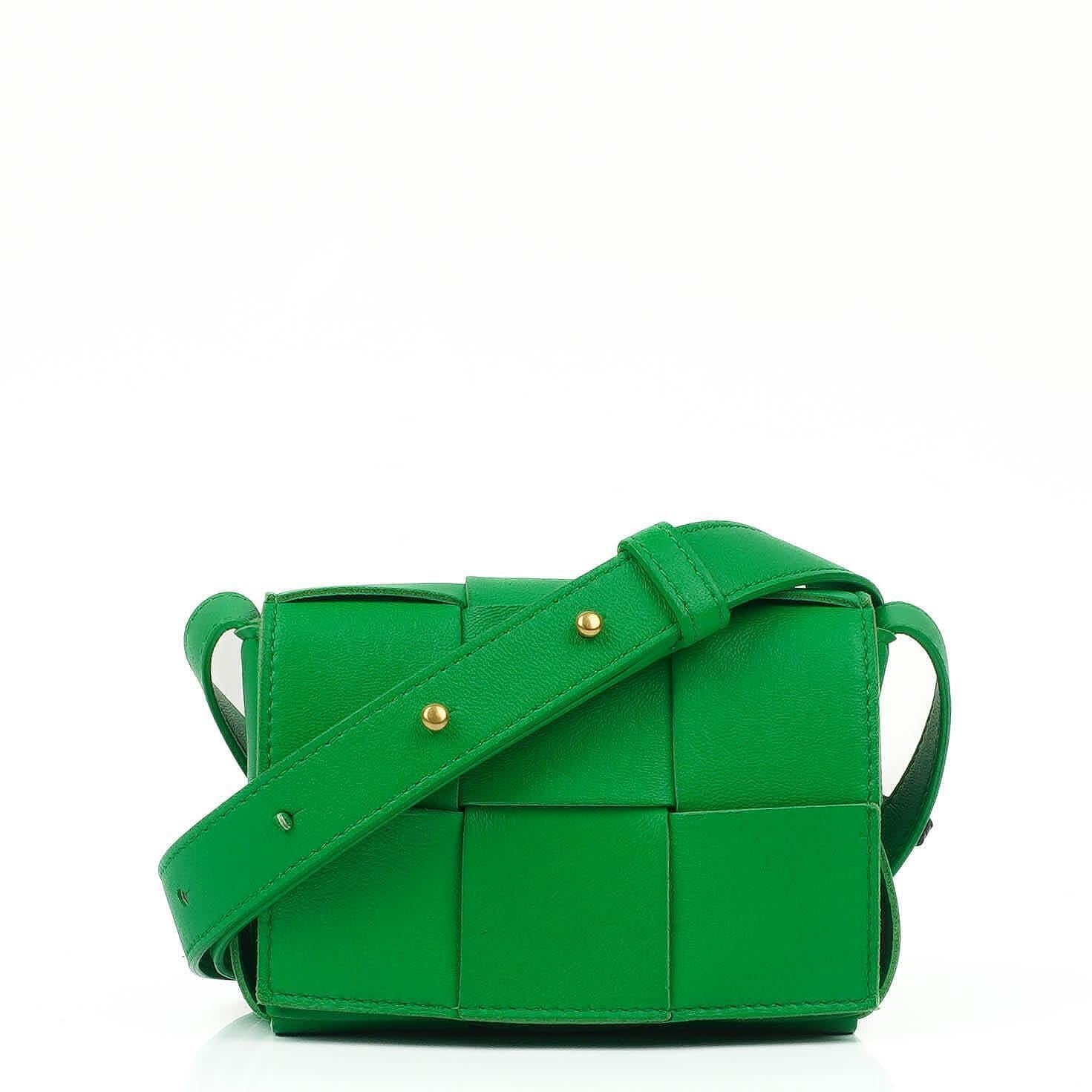 Bottega Veneta Mini Cassette Papagei Maxi Intrecciato Leder Umhängetasche