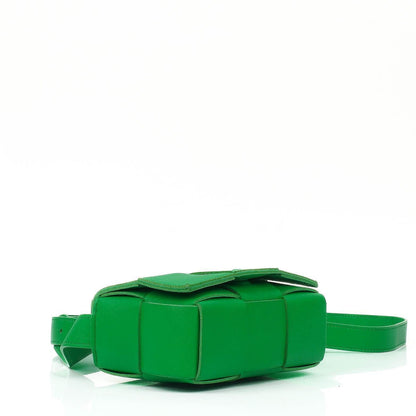 Bottega Veneta Mini Cassette Papagei Maxi Intrecciato Leder Umhängetasche