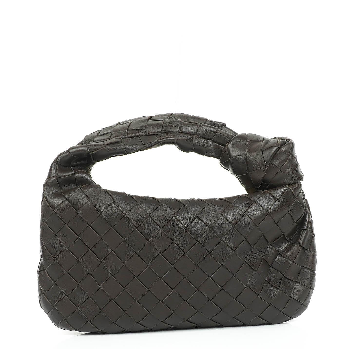Bottega Veneta Mini Jodie Handtasche mit Henkel in Braun