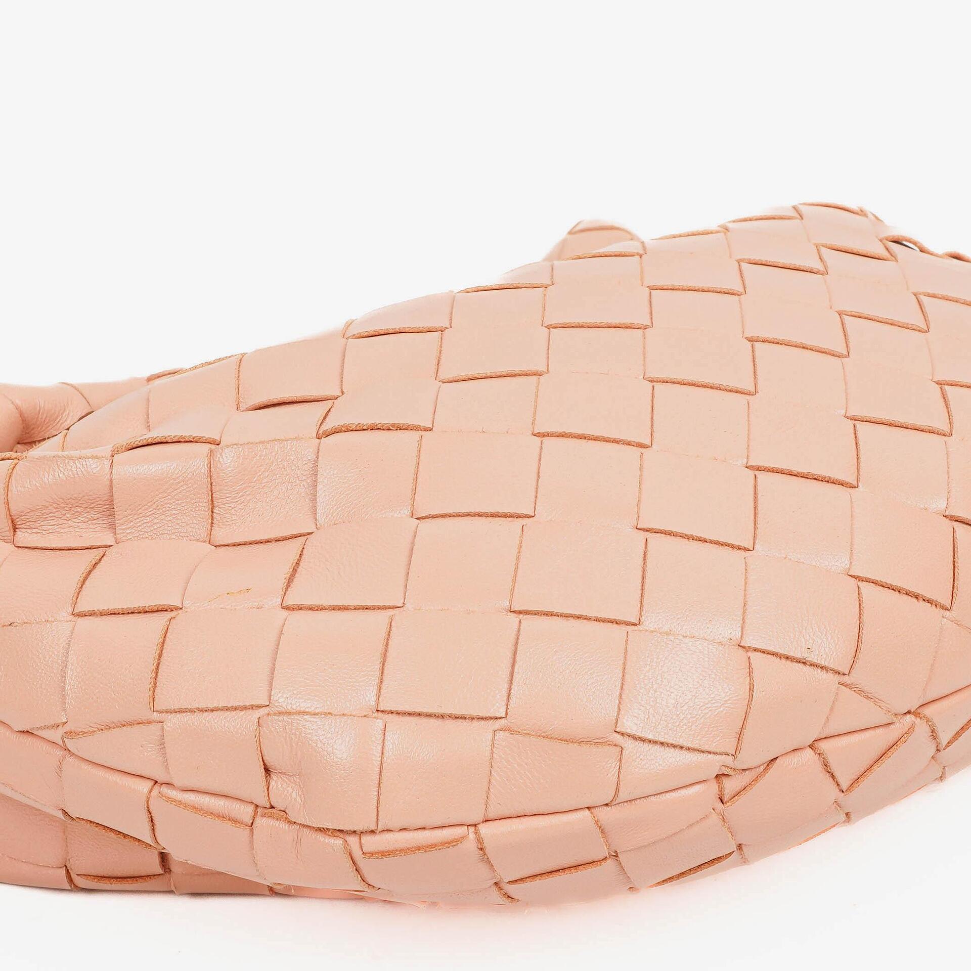 Bottega Veneta Mini Jodie Tasche aus pfirsichfarbenem Nappa Intrecciato