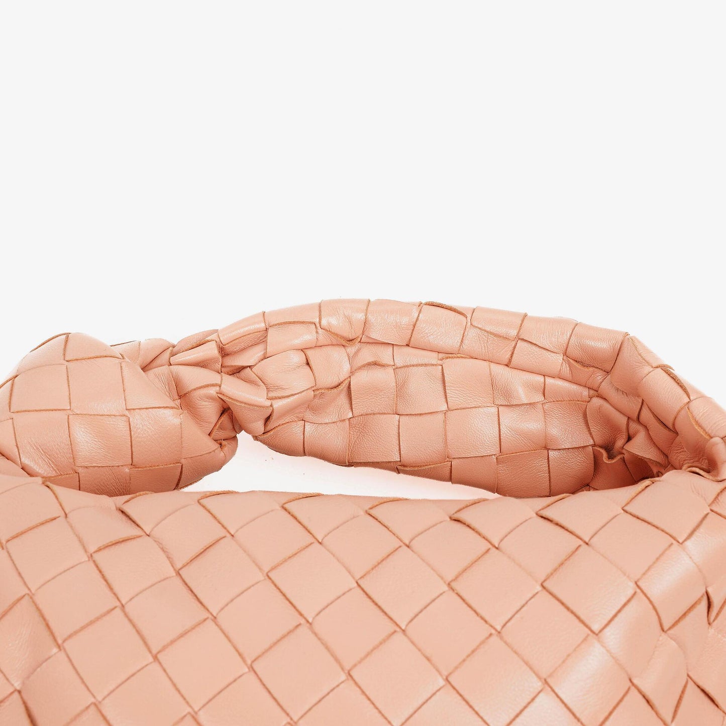 Bottega Veneta Mini Jodie Tasche aus pfirsichfarbenem Nappa Intrecciato