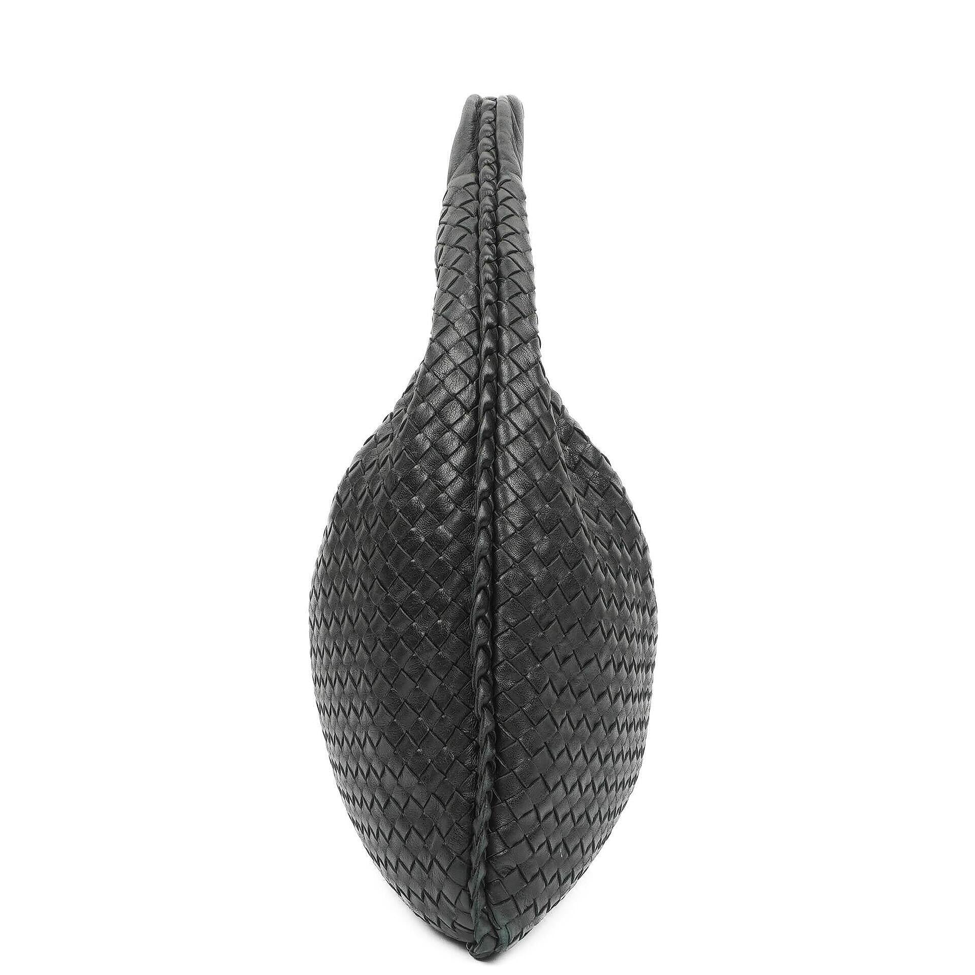 Bottega Veneta Veneta Hobo-Tasche Large aus schwarzem Nappa Intrecciato