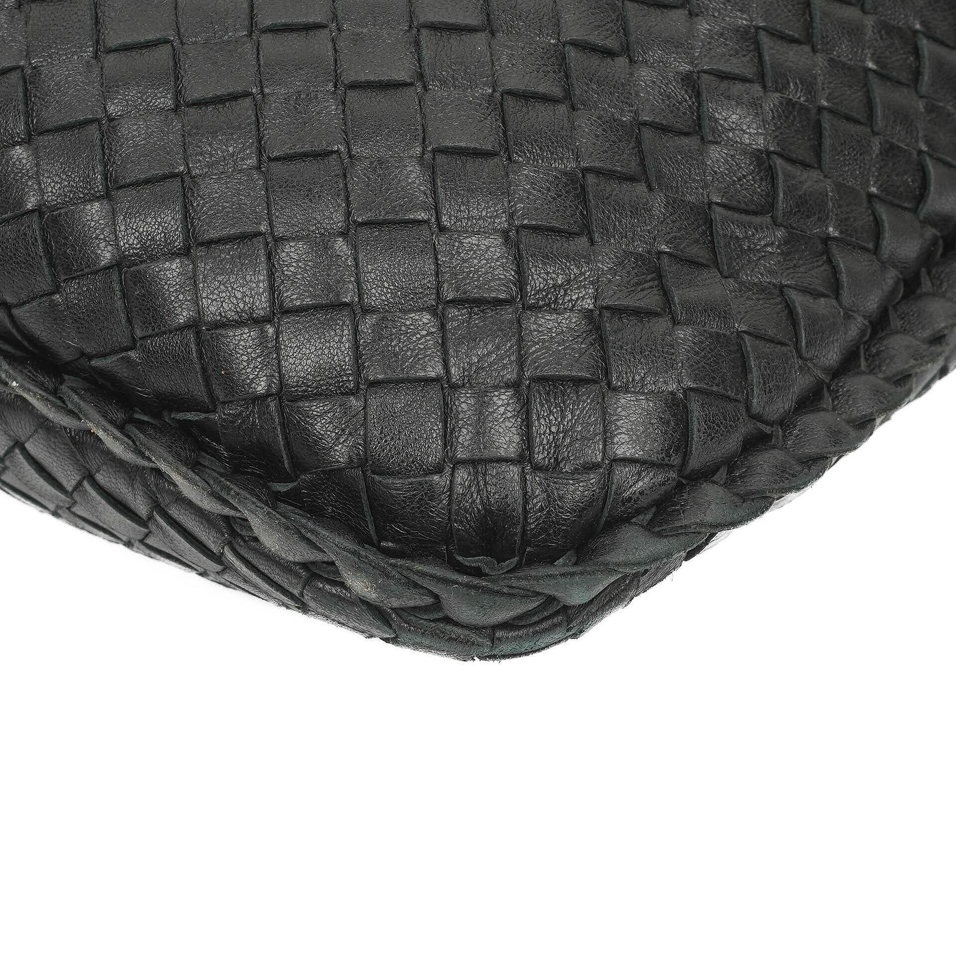 Bottega Veneta Veneta Hobo-Tasche Large aus schwarzem Nappa Intrecciato
