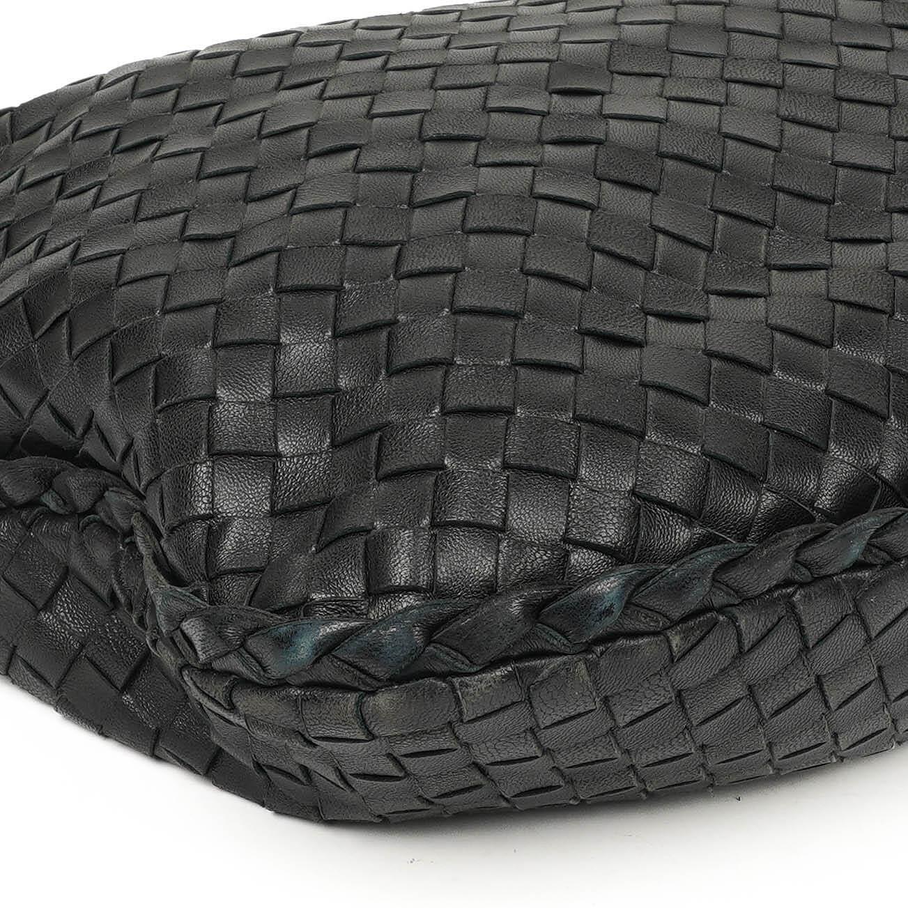 Bottega Veneta Nappa Intrecciato schwarzer Medium Veneta Hobo Bag