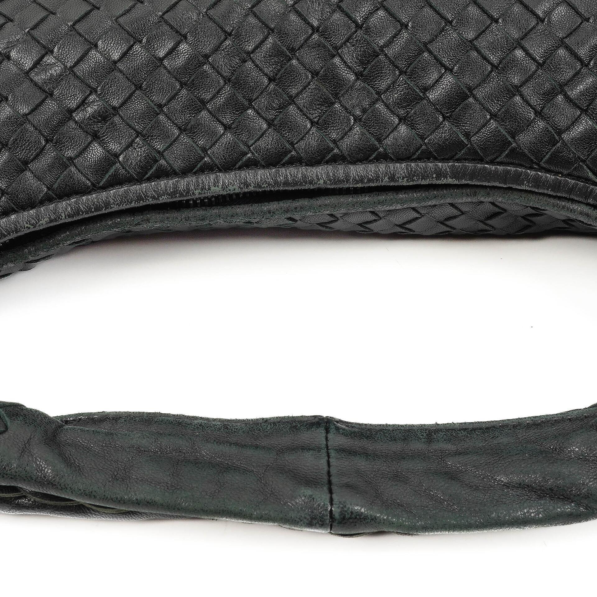 Bottega Veneta Medium Veneta Hobo Bag aus schwarzem Nappa Intrecciato Leder