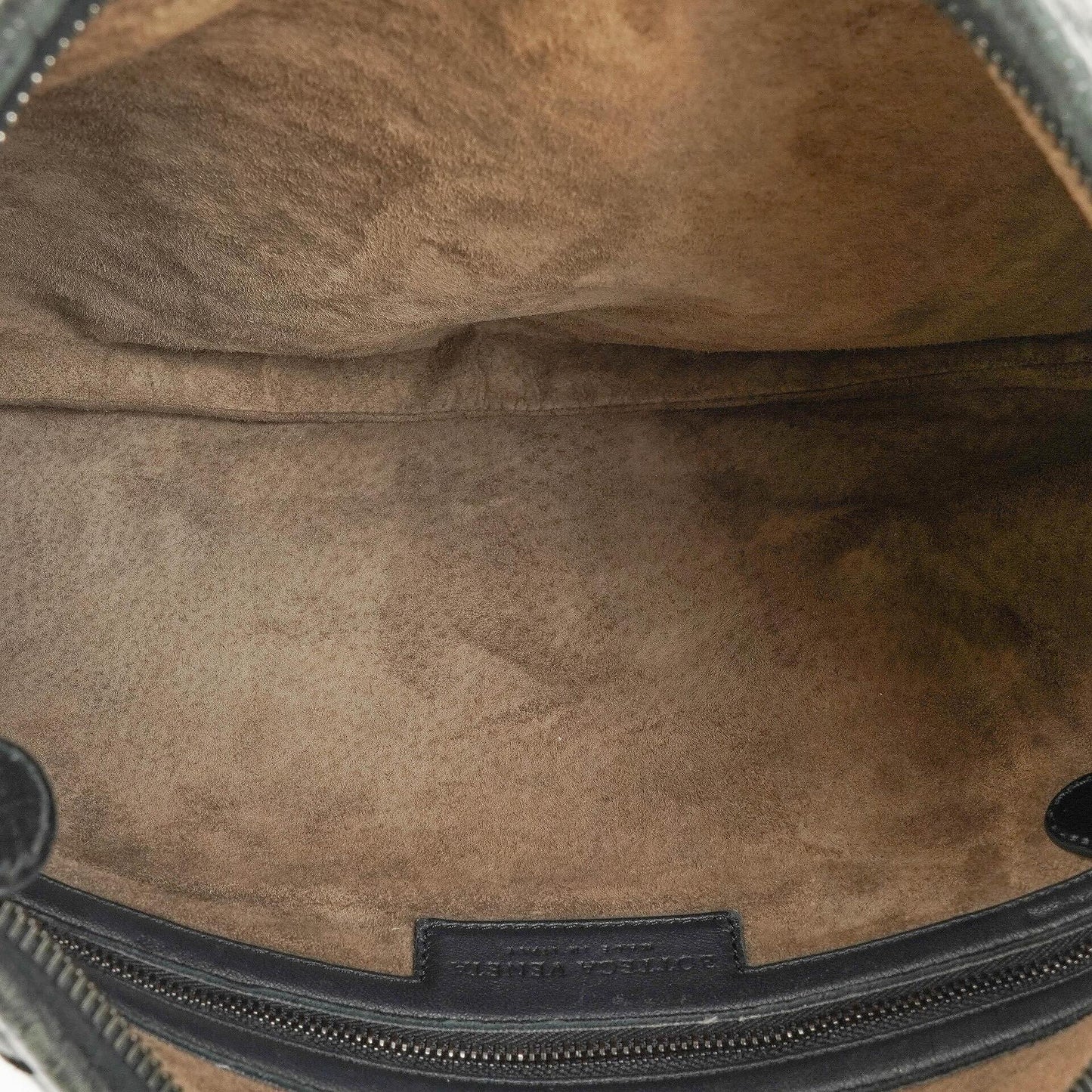 Bottega Veneta Medium Veneta Hobo Bag aus schwarzem Nappa Intrecciato Leder