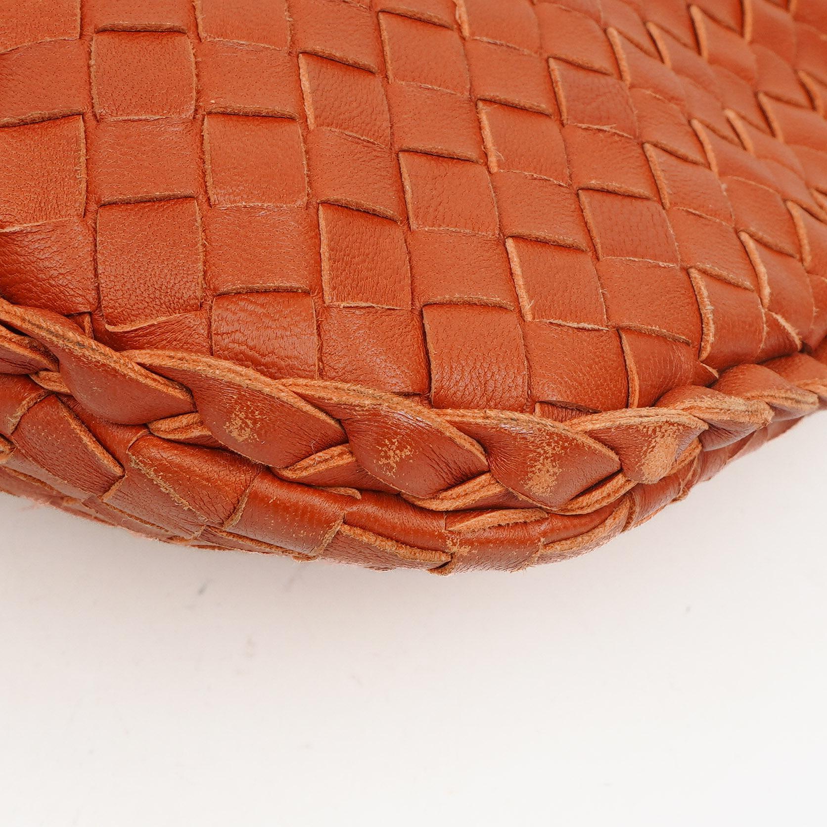 Bottega Veneta Medium Veneta Hobo-Tasche aus braunem Nappa Intrecciato
