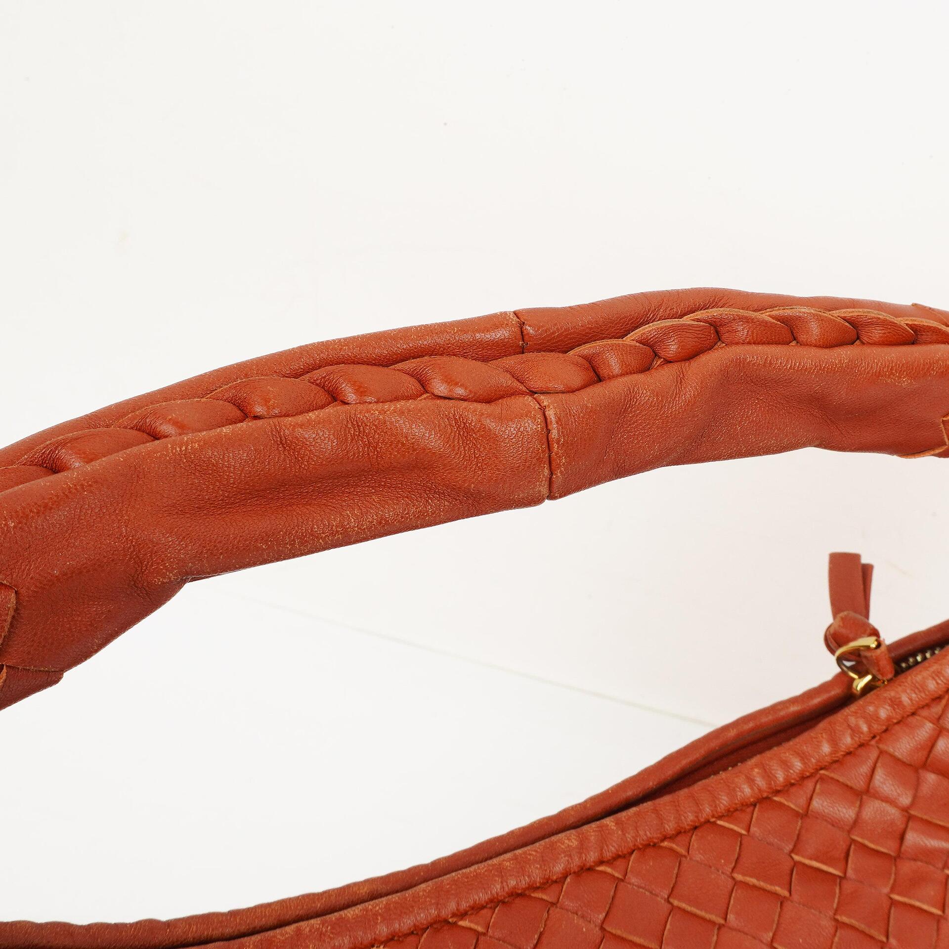 Bottega Veneta Medium Veneta Hobo-Tasche aus braunem Nappa Intrecciato