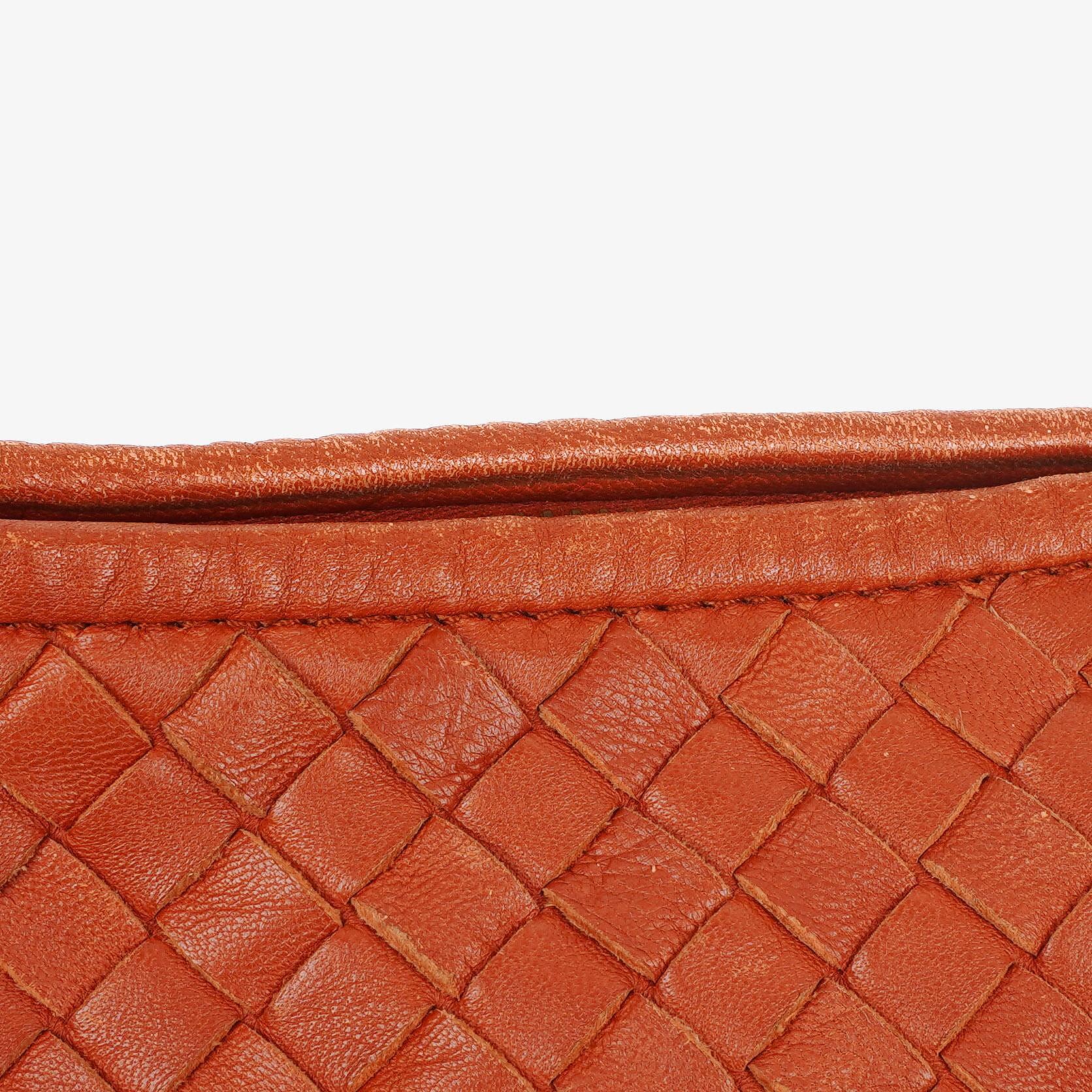 Bottega Veneta Medium Veneta Hobo-Tasche aus braunem Nappa Intrecciato