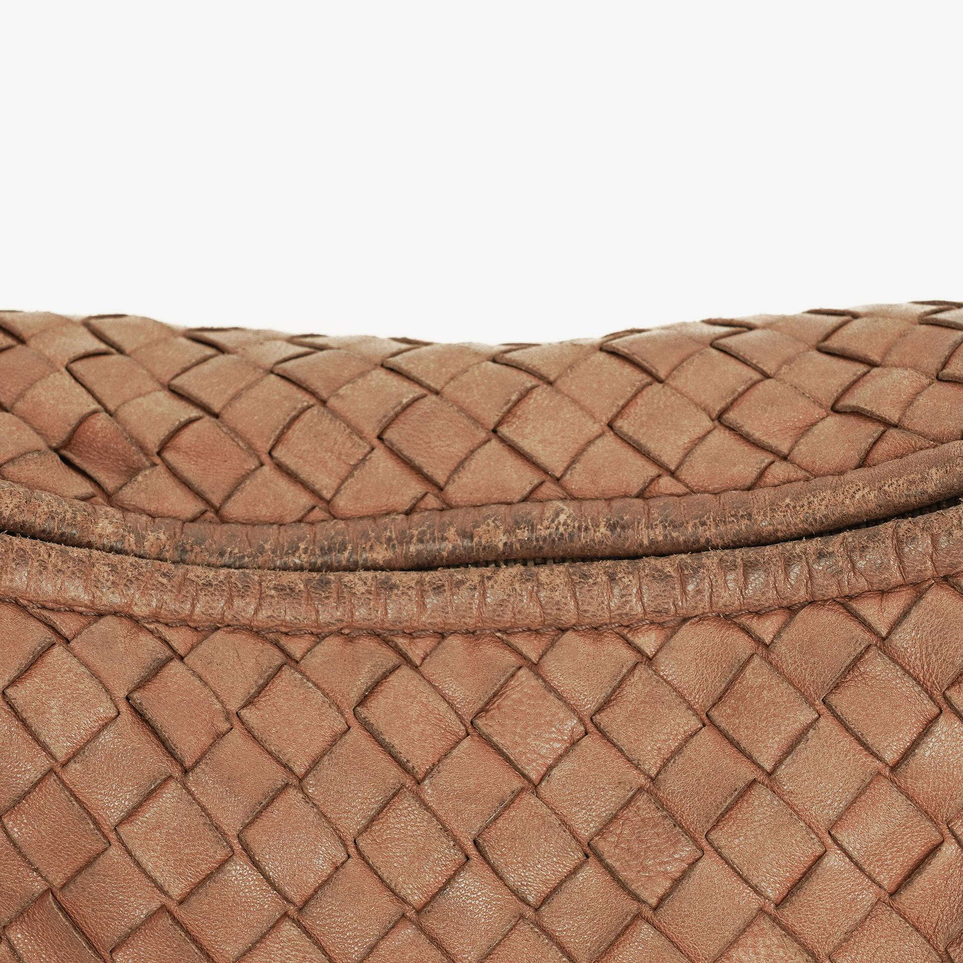 Bottega Veneta Medium Veneta Hobo aus braunem Nappa Intrecciato