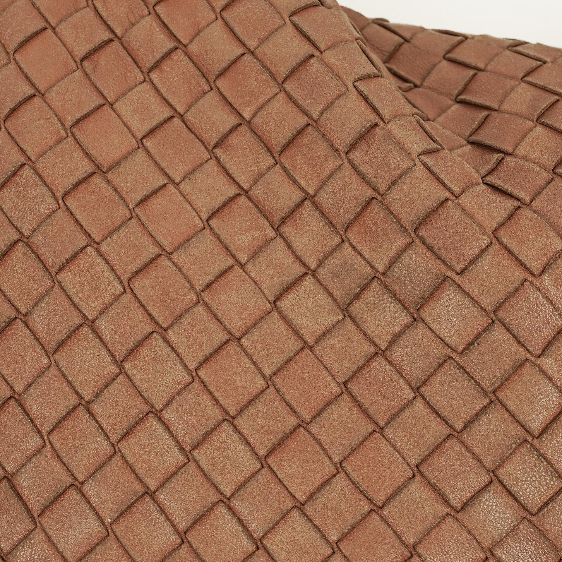 Bottega Veneta Medium Veneta Hobo aus braunem Nappa Intrecciato