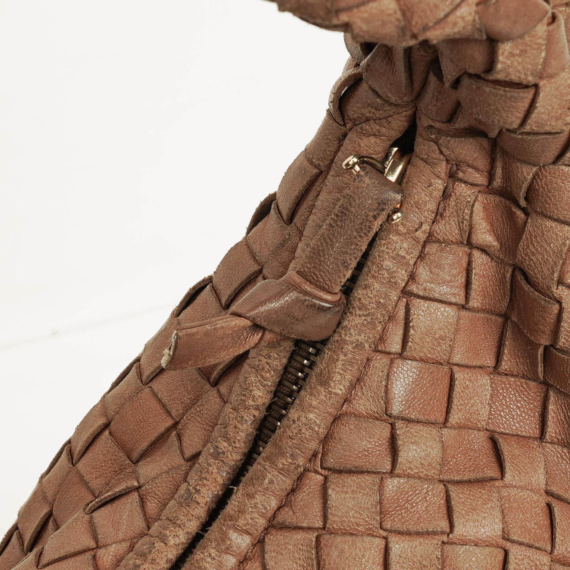 Bottega Veneta Medium Veneta Hobo aus braunem Nappa Intrecciato