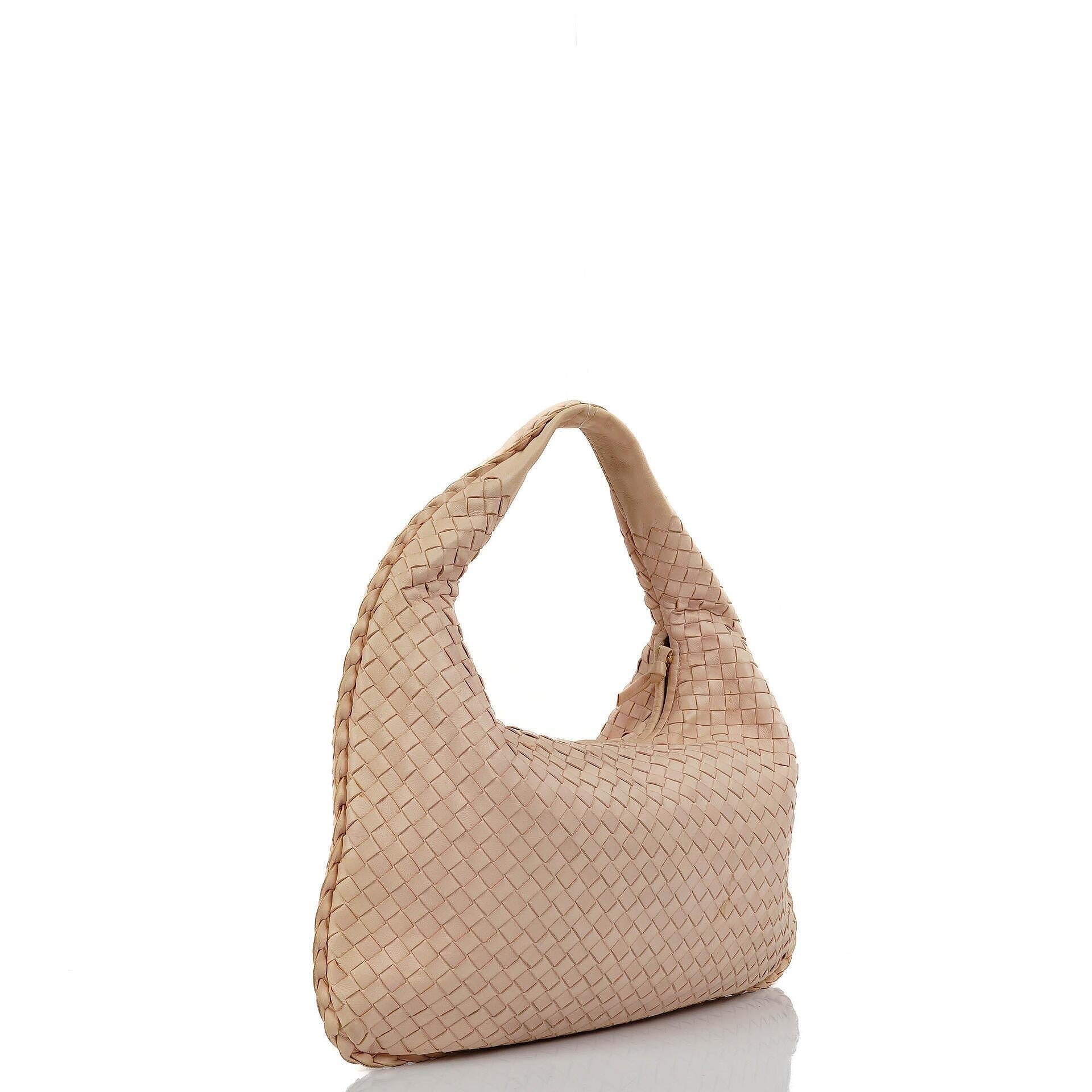 Bottega Veneta Medium Veneta Hobo-Tasche aus hellrosa Nappa Intrecciato