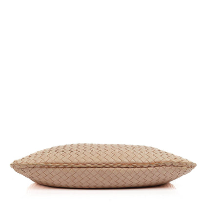 Bottega Veneta Medium Veneta Hobo-Tasche aus hellrosa Nappa Intrecciato