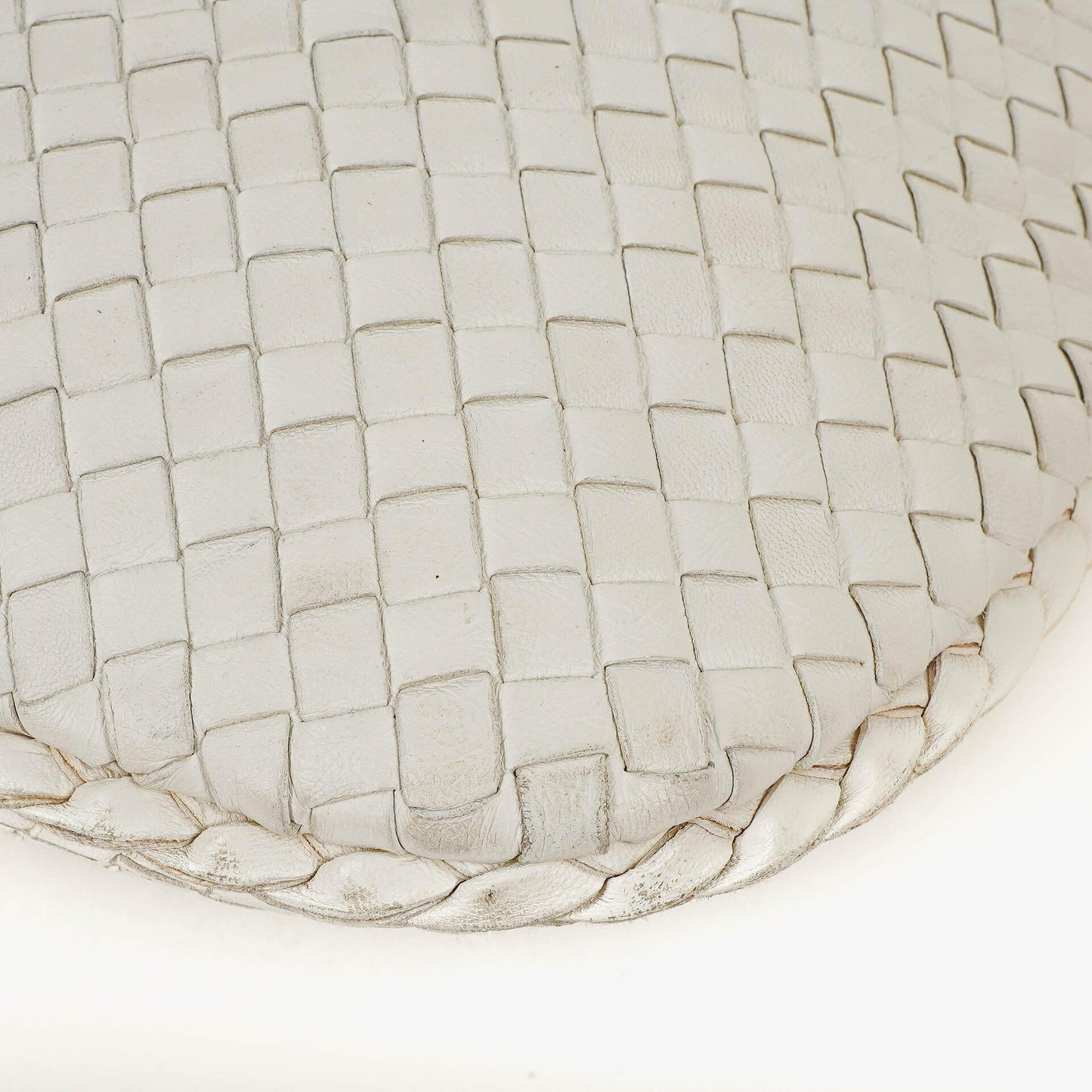 Bottega Veneta Medium Veneta Hobo aus weißem Nappa Intrecciato