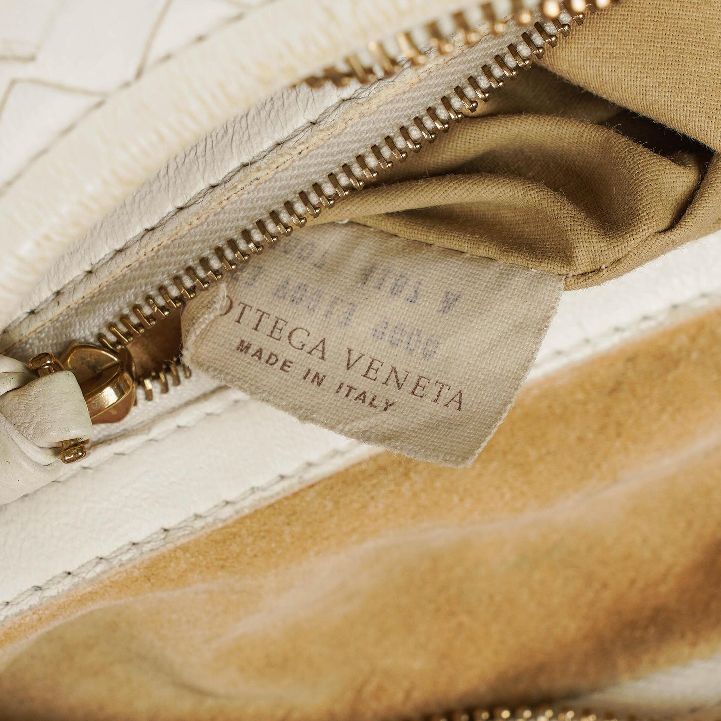 Bottega Veneta Medium Veneta Hobo aus weißem Nappa Intrecciato