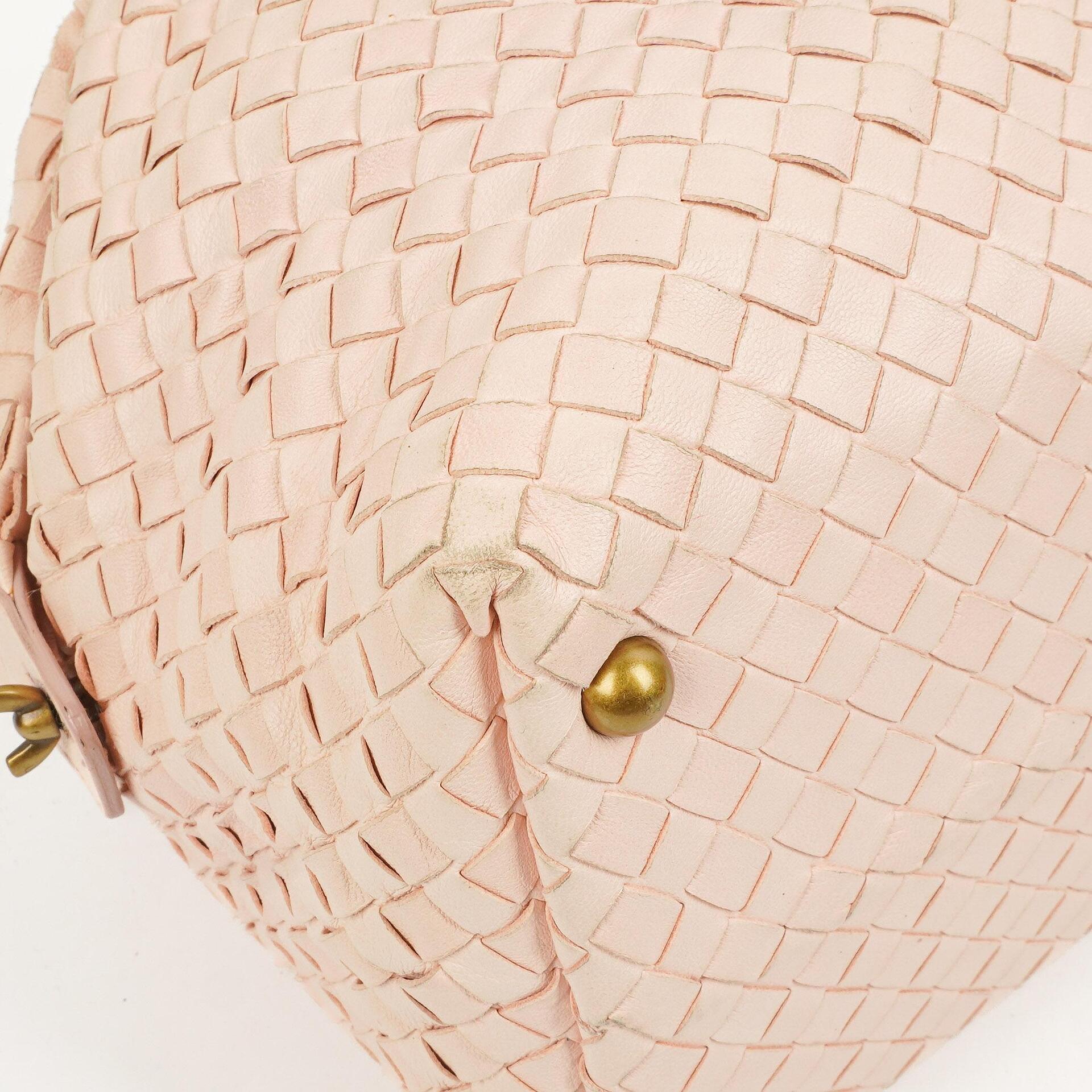 Bottega Veneta Montaigne Lotus Tasche aus Nappa Intrecciato