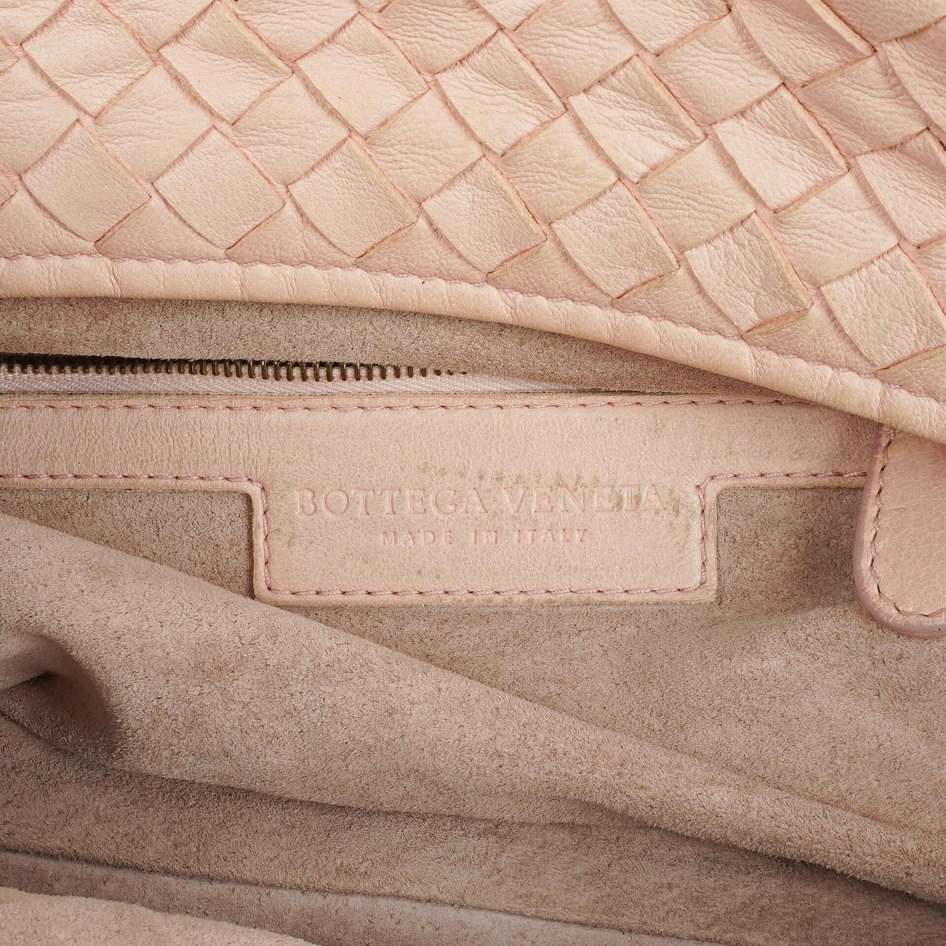 Bottega Veneta Montaigne Lotus Tasche aus Nappa Intrecciato
