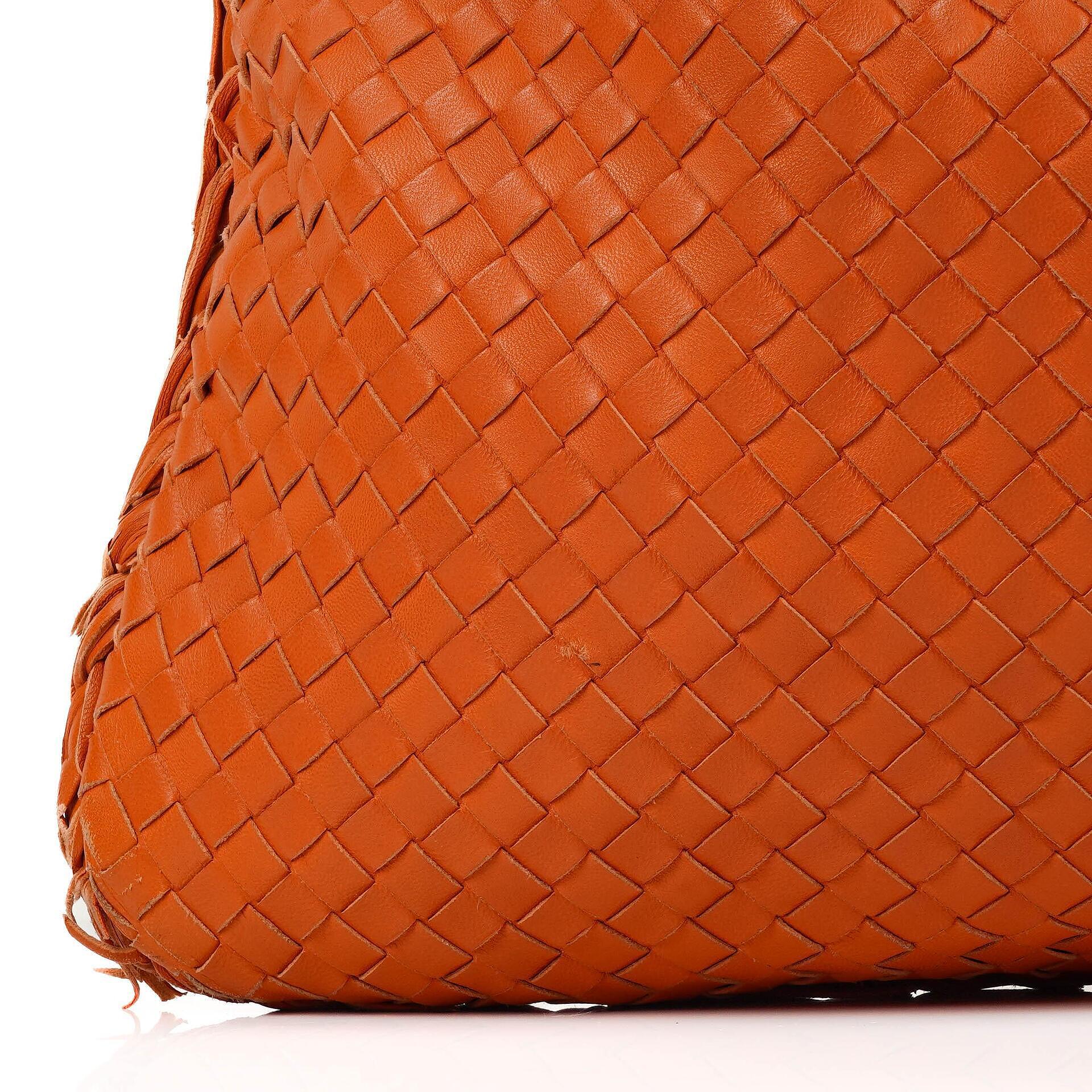 Bottega Veneta Nappa Intrecciato Orange Große Veneta Hobo Tasche mit Fransen