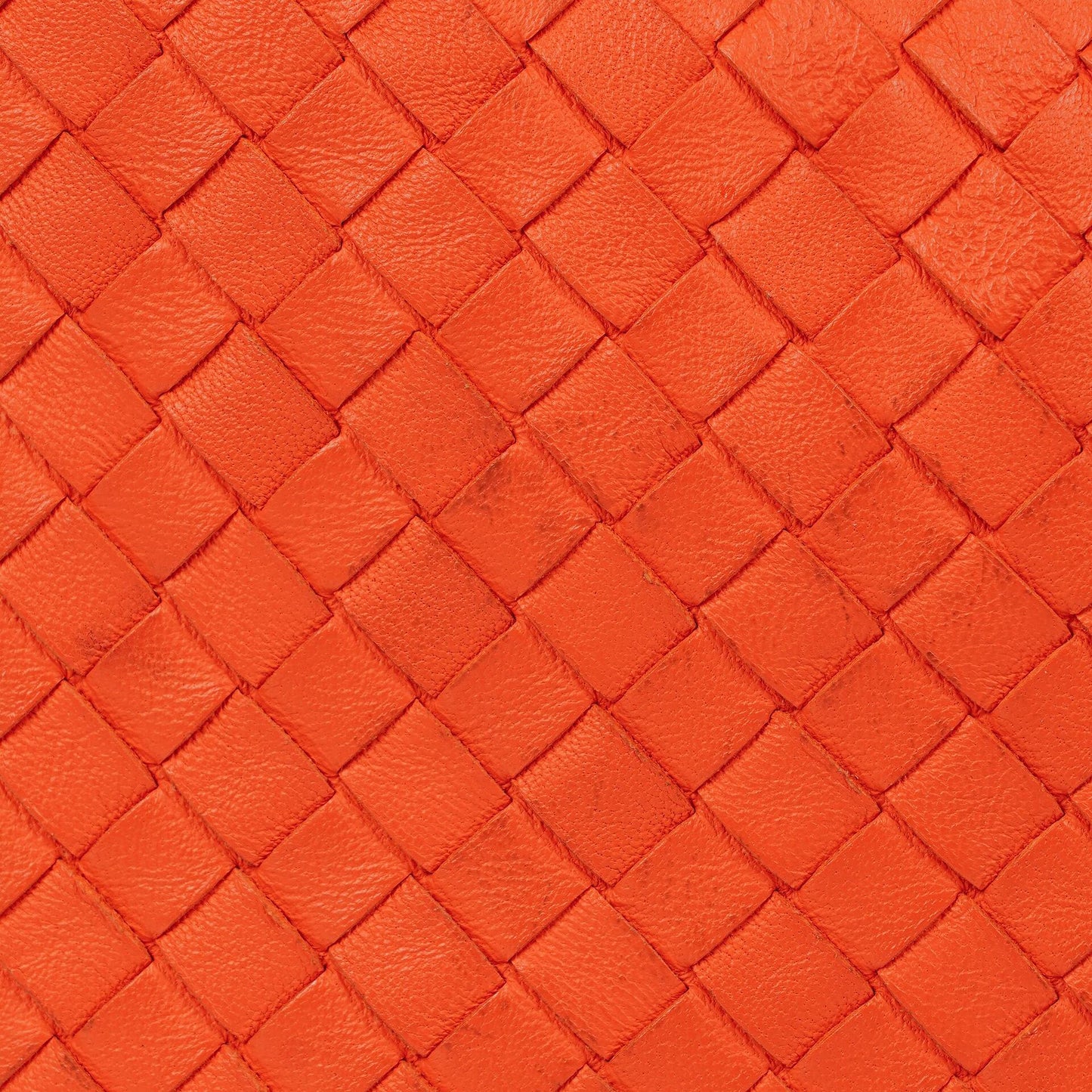 Bottega Veneta Mittelgroße Veneta Hobo aus Nappa Intrecciato in Orange