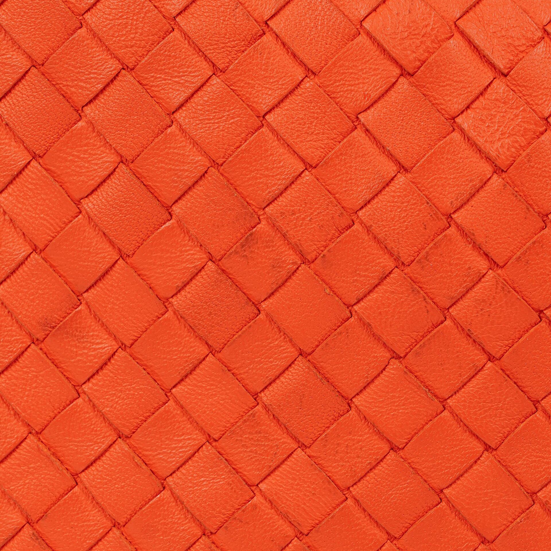 Bottega Veneta Mittelgroße Veneta Hobo aus Nappa Intrecciato in Orange