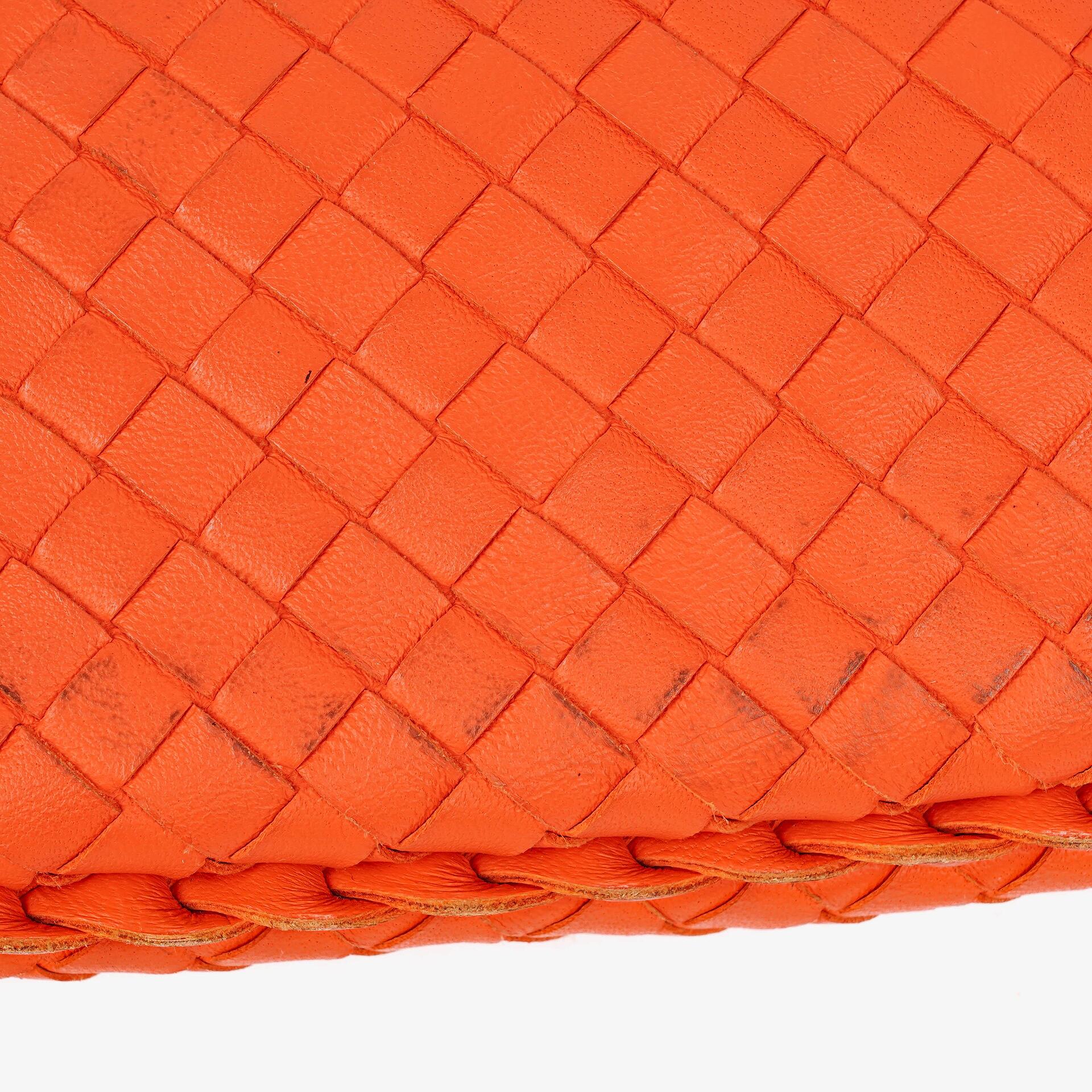 Bottega Veneta Mittelgroße Veneta Hobo aus Nappa Intrecciato in Orange