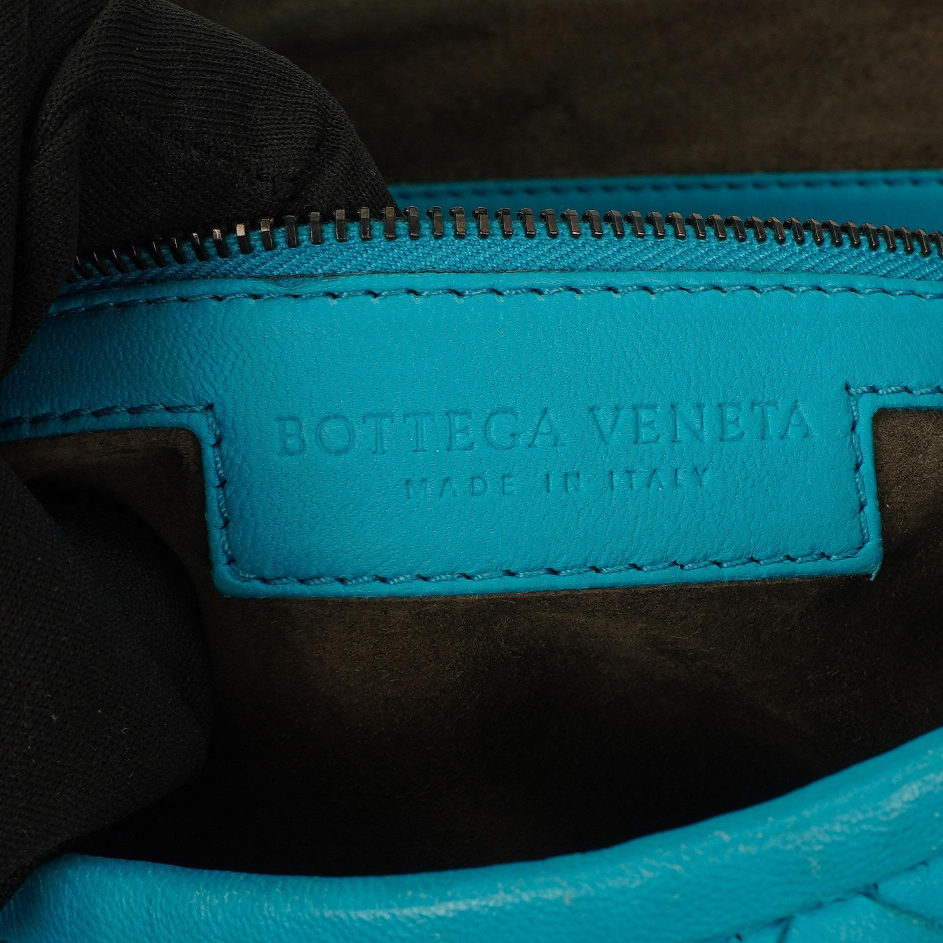Bottega Veneta Nappa Intrecciato Türkis Veneta Große Hobo-Tasche