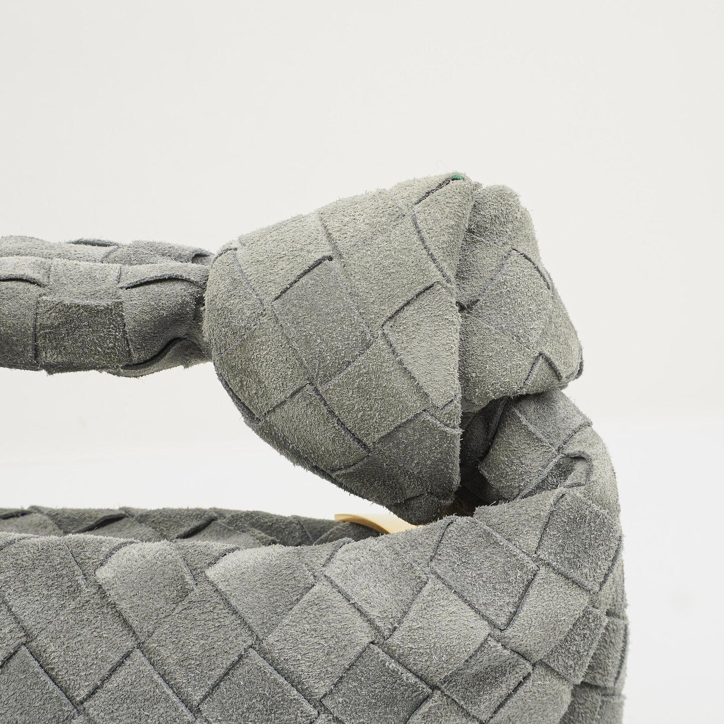 Bottega Veneta Mini Jodie Tasche aus Thunder-Wildleder mit Intrecciato-Flechtung