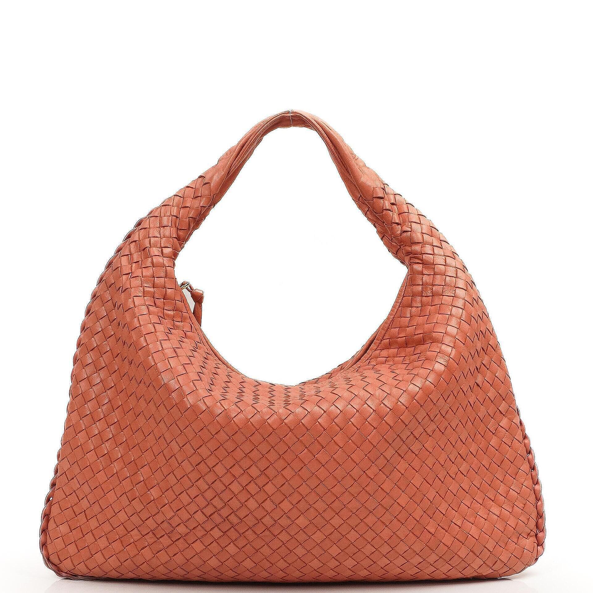 Bottega Veneta Veneta Hobo Tasche Groß aus pfirsichfarbenem Nappa Intrecciato